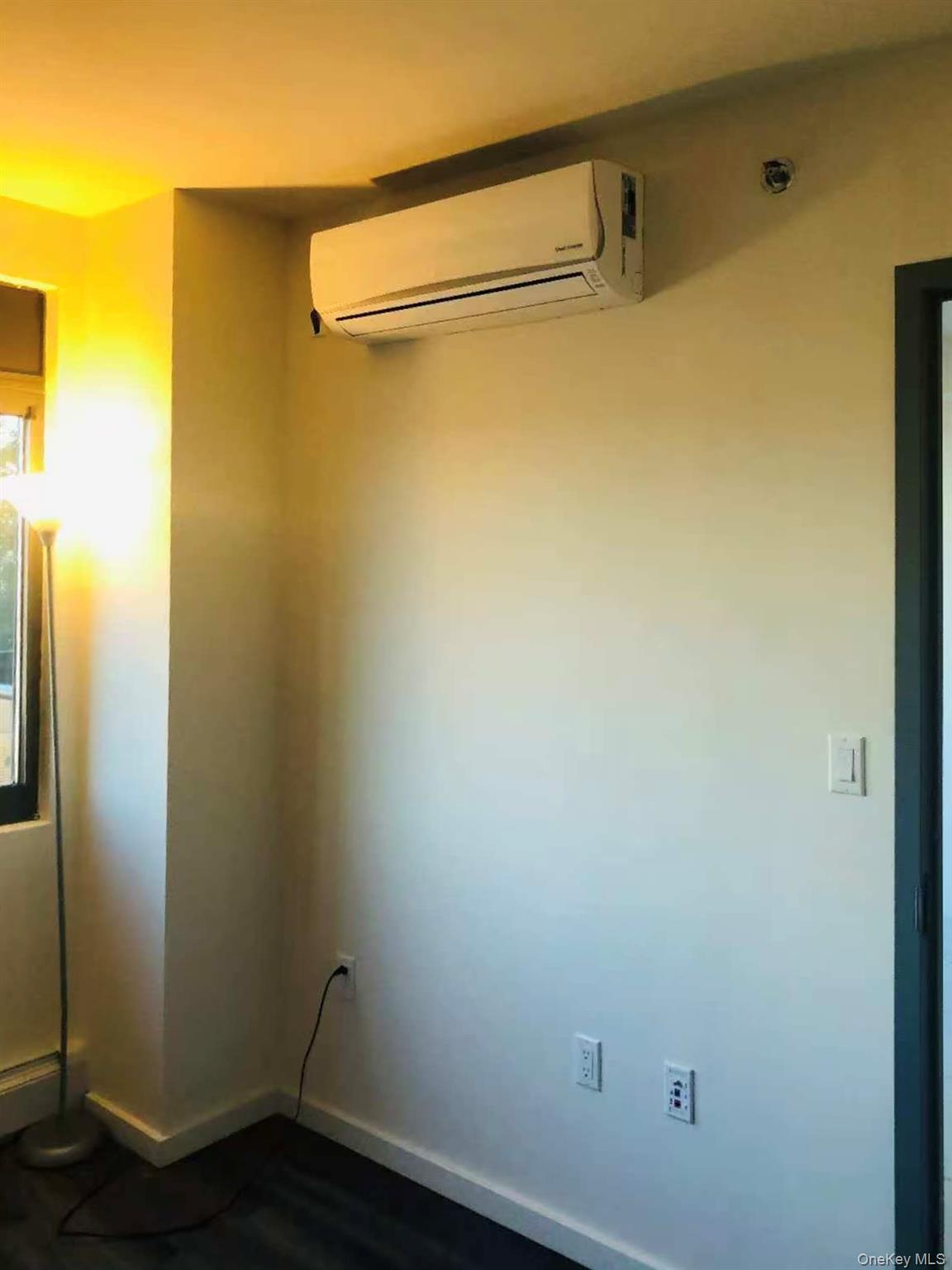 35-08 146th Street 4-C Flushing Flushing, NY 11354