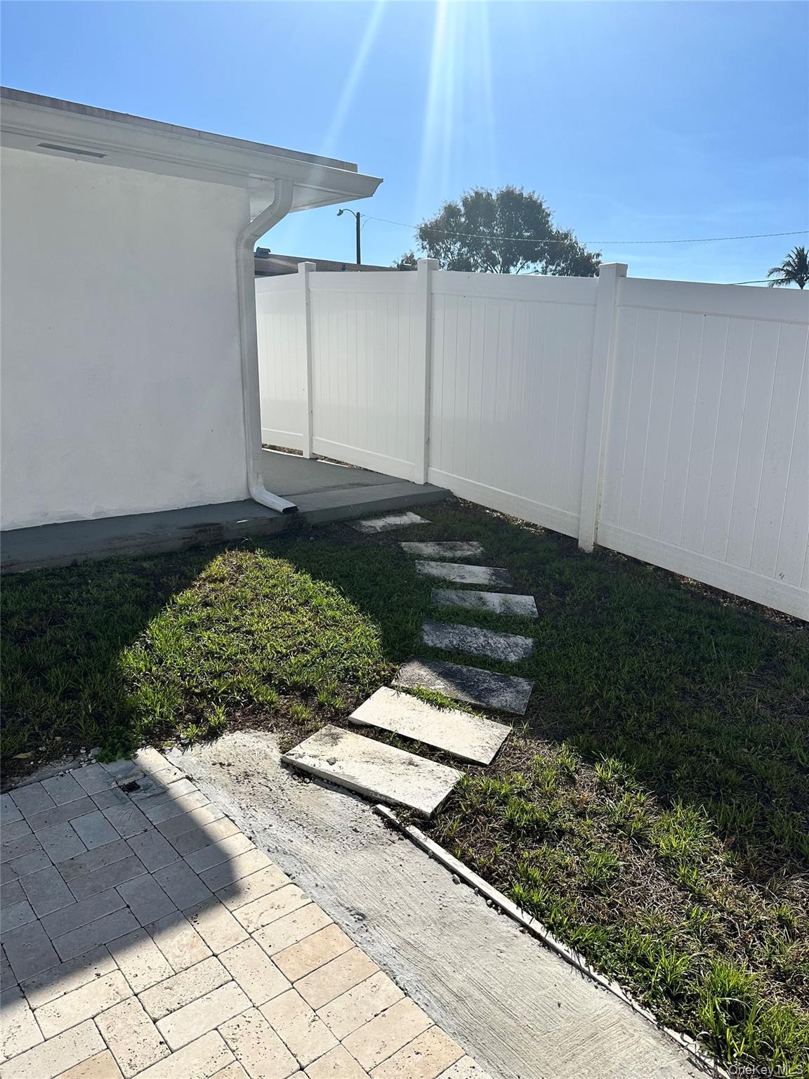 8781 Johnson Street Out of NYC Other, FL 33024