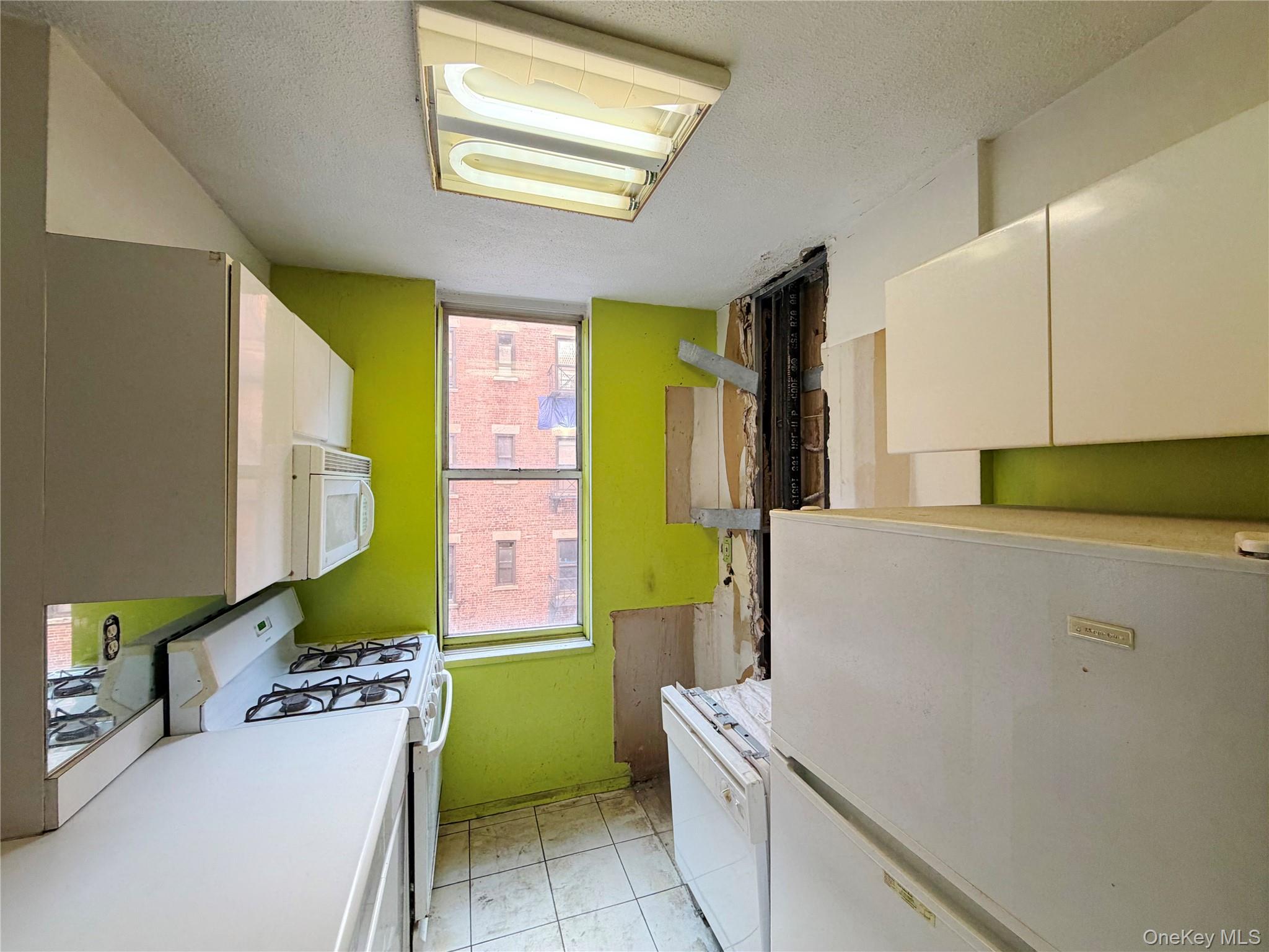 520 West 112th Street 4-B New York , NY 10025