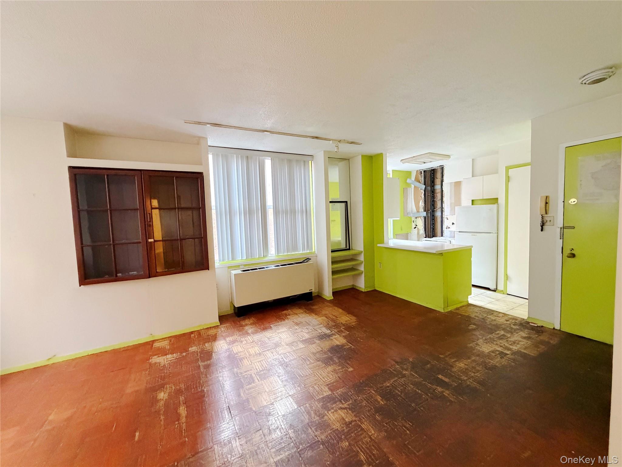 520 West 112th Street 4-B New York , NY 10025
