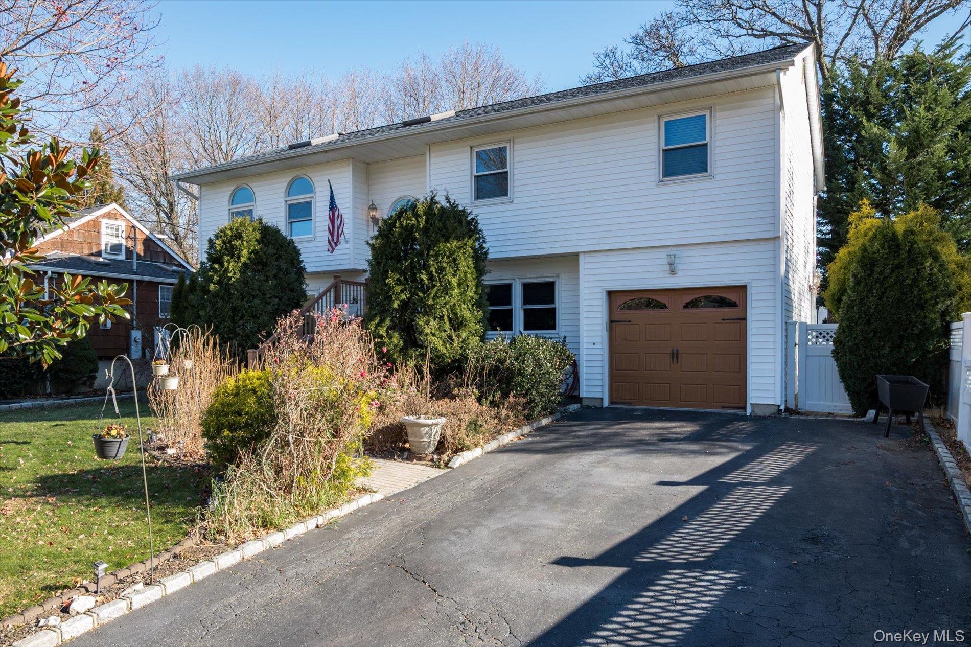 68 Valentine Avenue Huntington Huntington, NY 11743