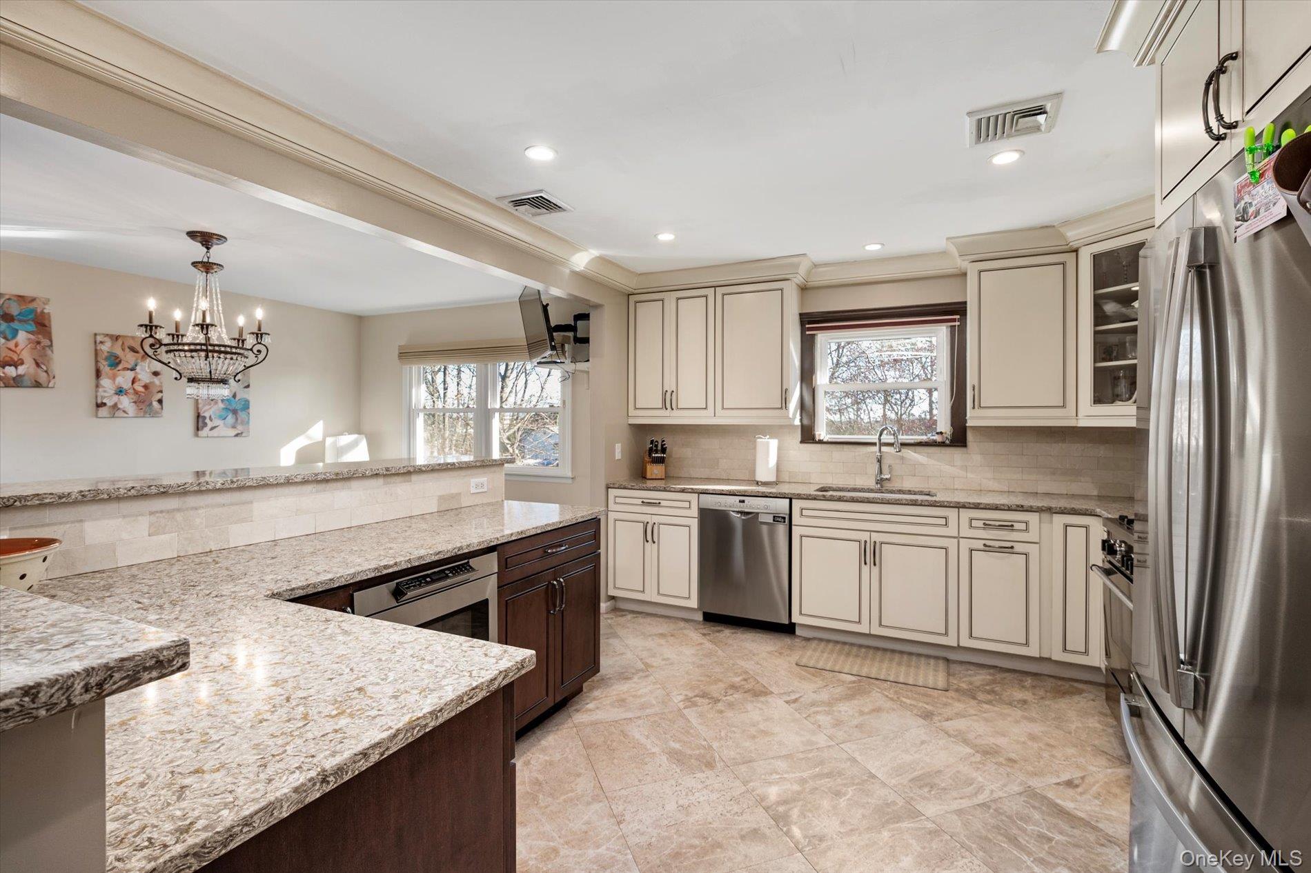 68 Valentine Avenue Huntington Huntington, NY 11743