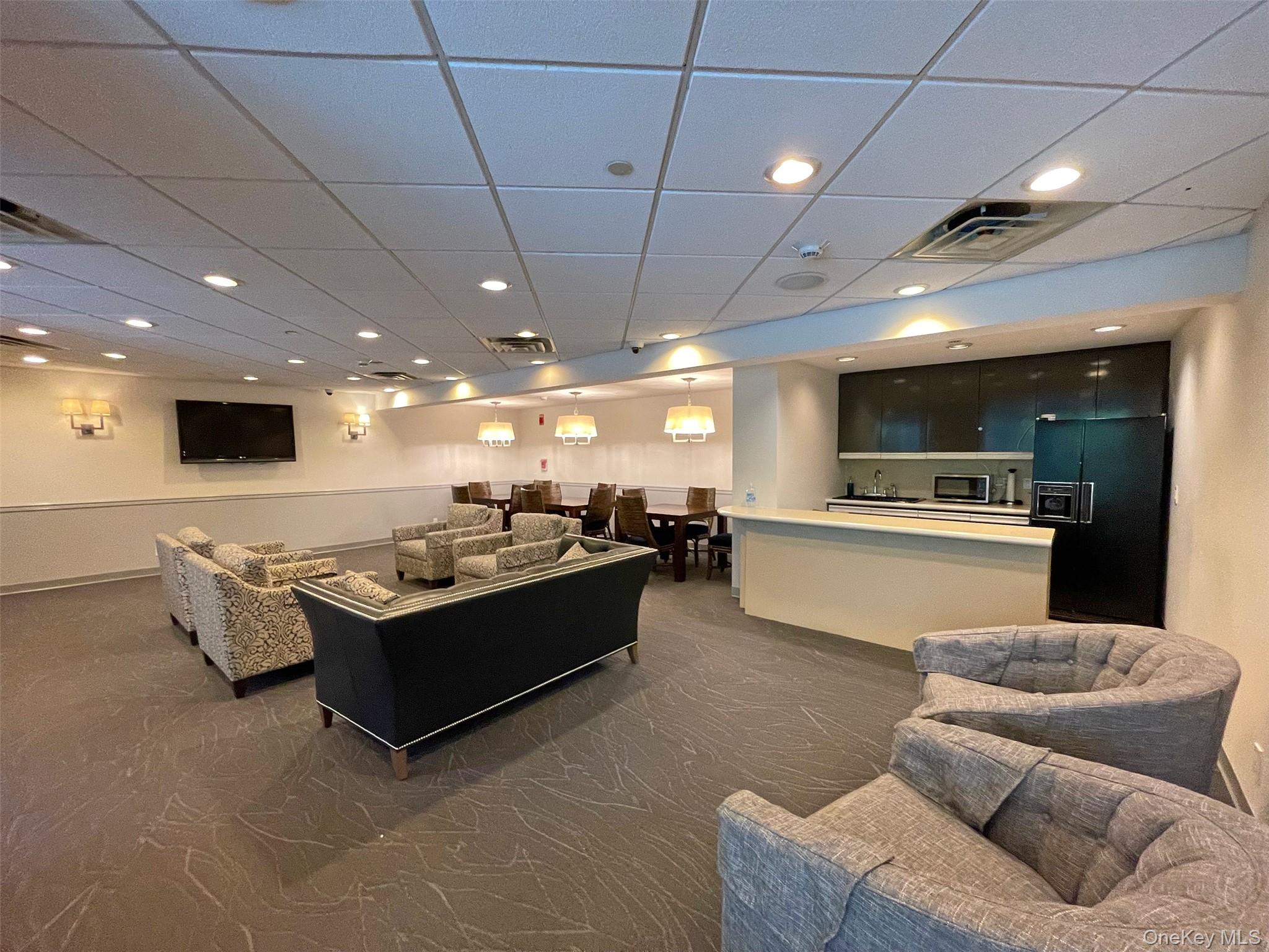 50 East Hartsdale Avenue E 6-O Hartsdale Hartsdale, NY 10530