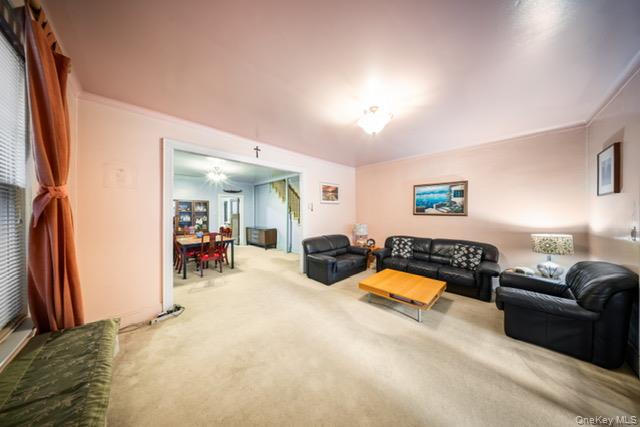 41-71 Gleane Street Elmhurst Elmhurst, NY 11373