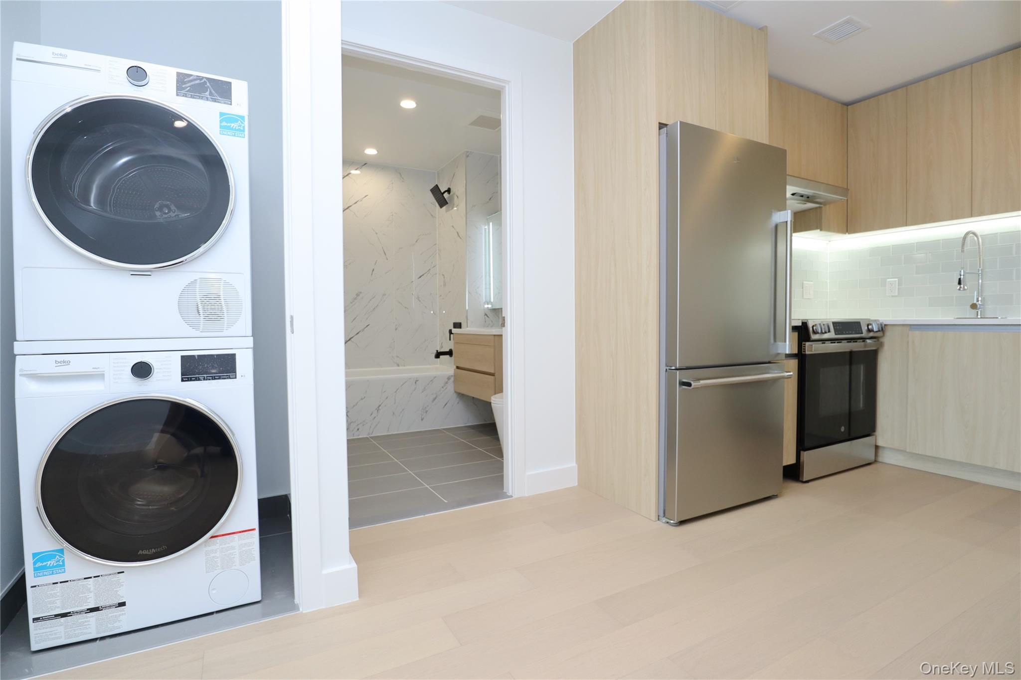 15002 Northern Boulevard 5-H Flushing Flushing, NY 11354