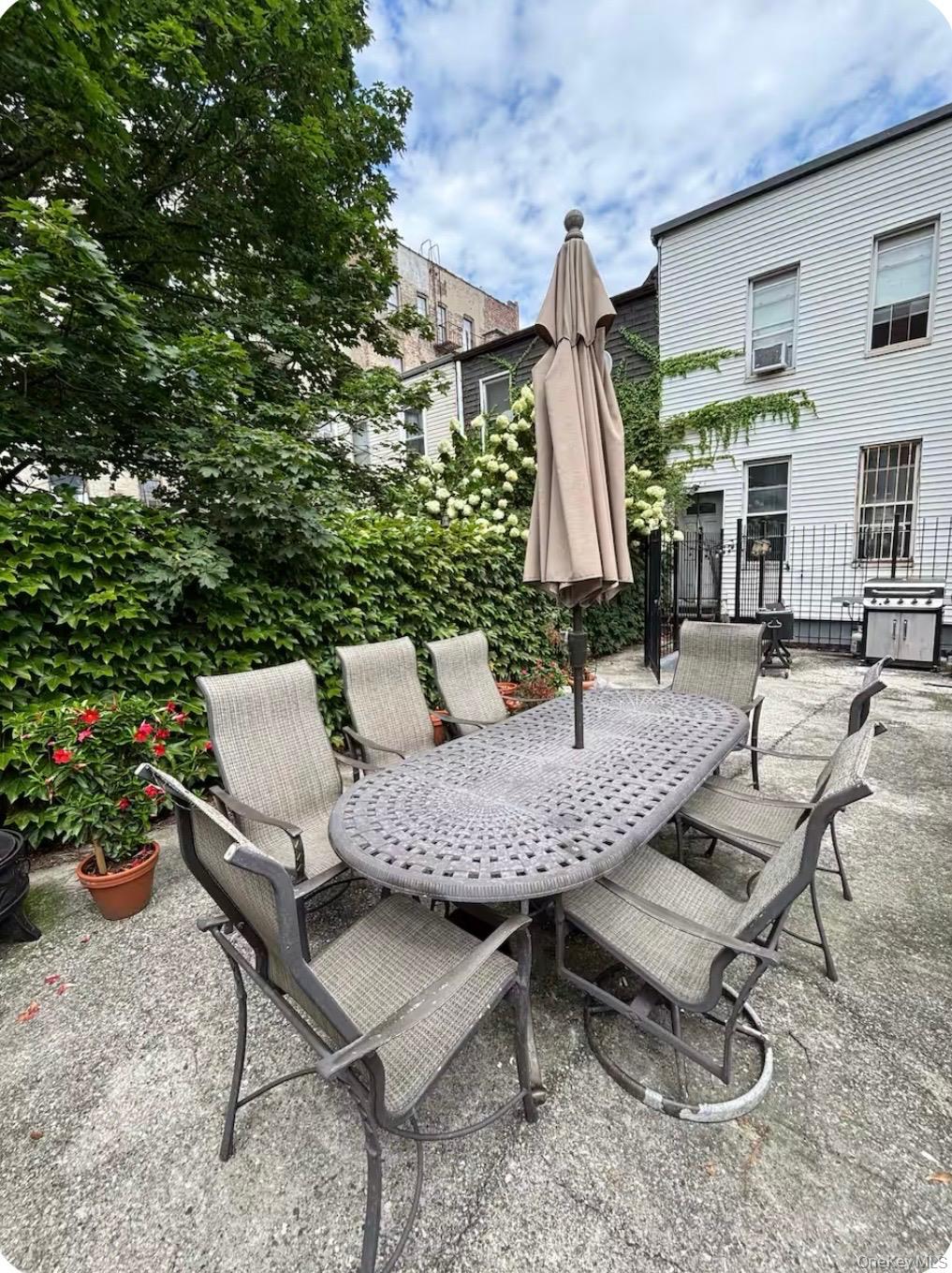 282 163rd Street E Bronx, NY 10451