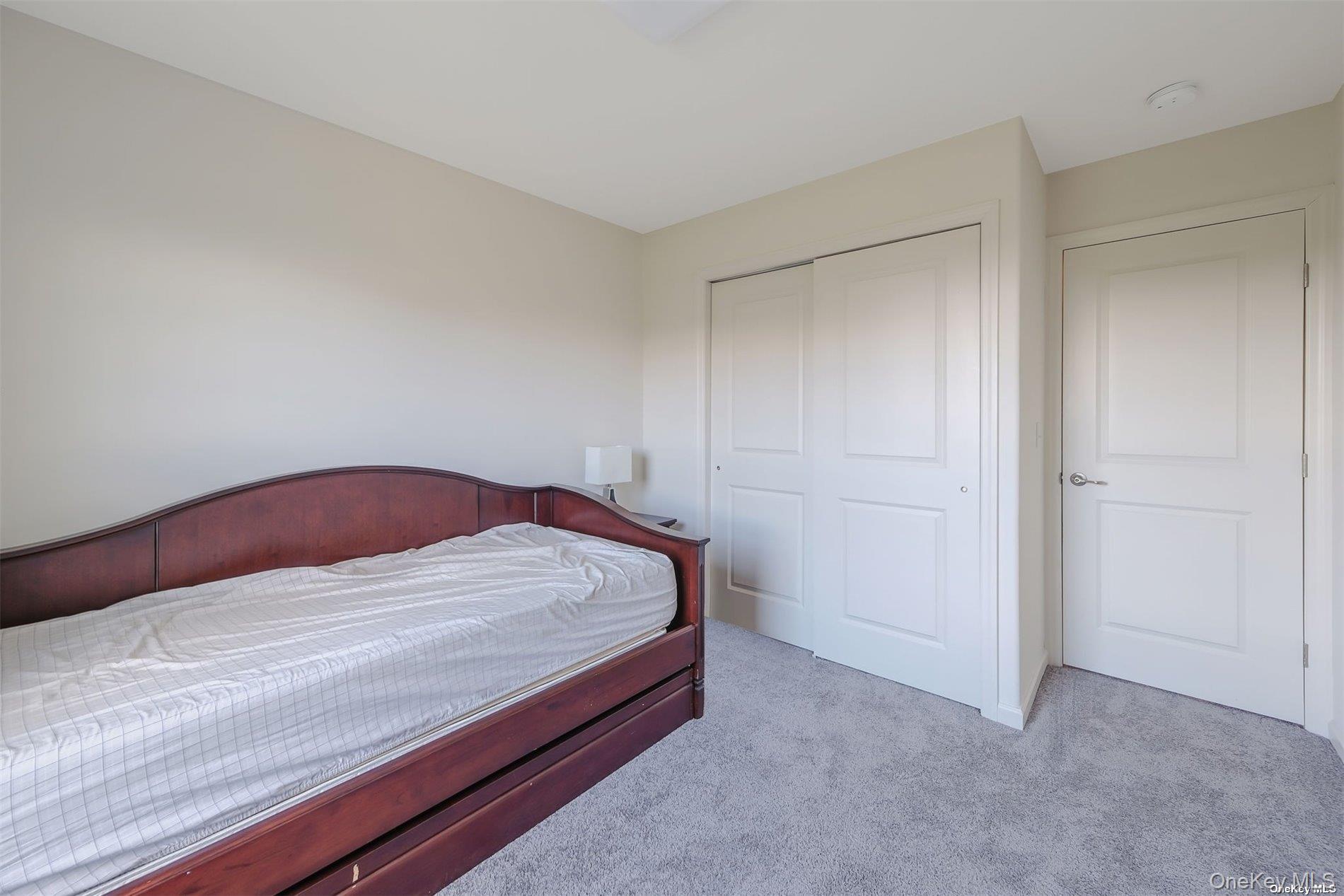 7 Pondview Circle Shirley Shirley, NY 11967