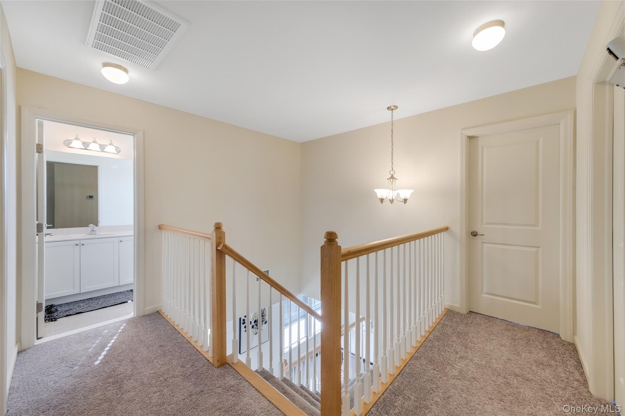 7 Pondview Circle Shirley Shirley, NY 11967