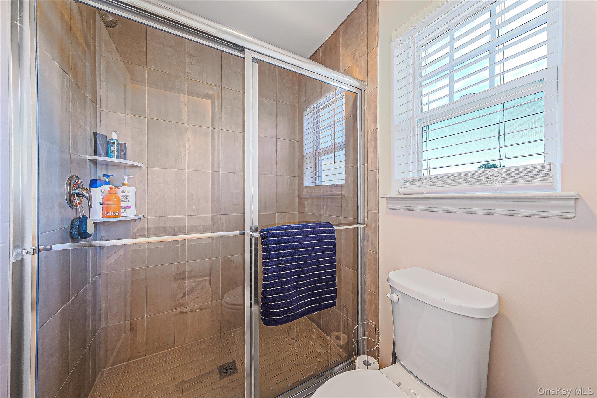 7 Pondview Circle Shirley Shirley, NY 11967