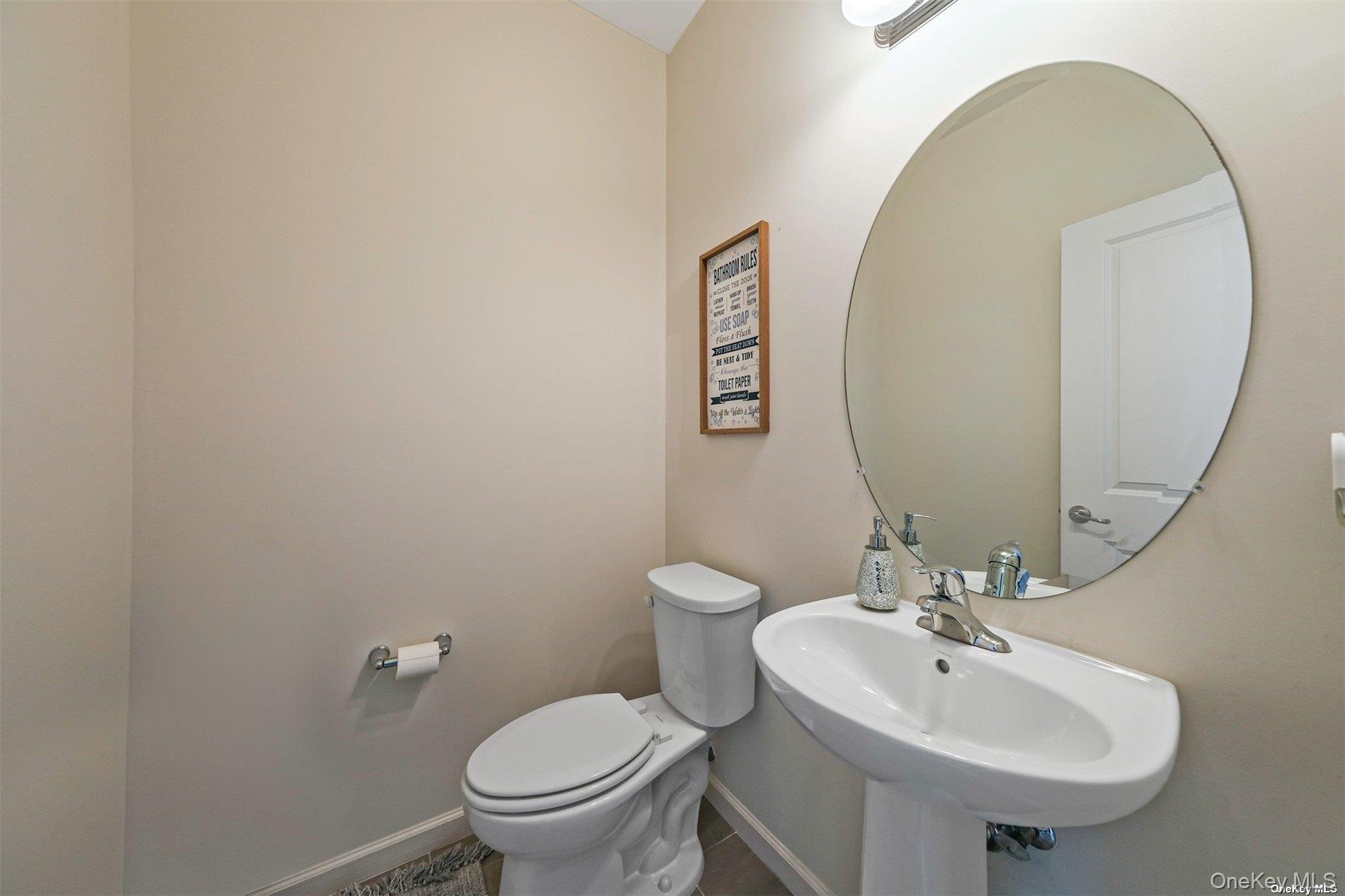 7 Pondview Circle Shirley Shirley, NY 11967