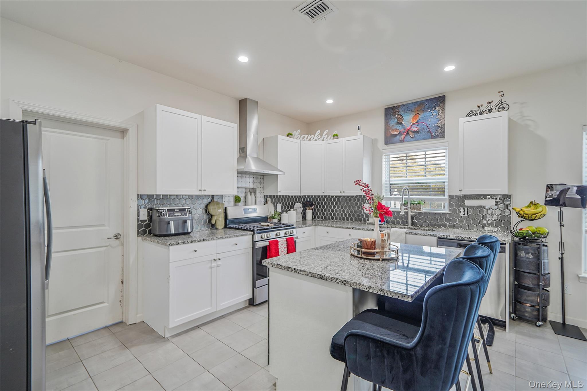 7 Pondview Circle Shirley Shirley, NY 11967