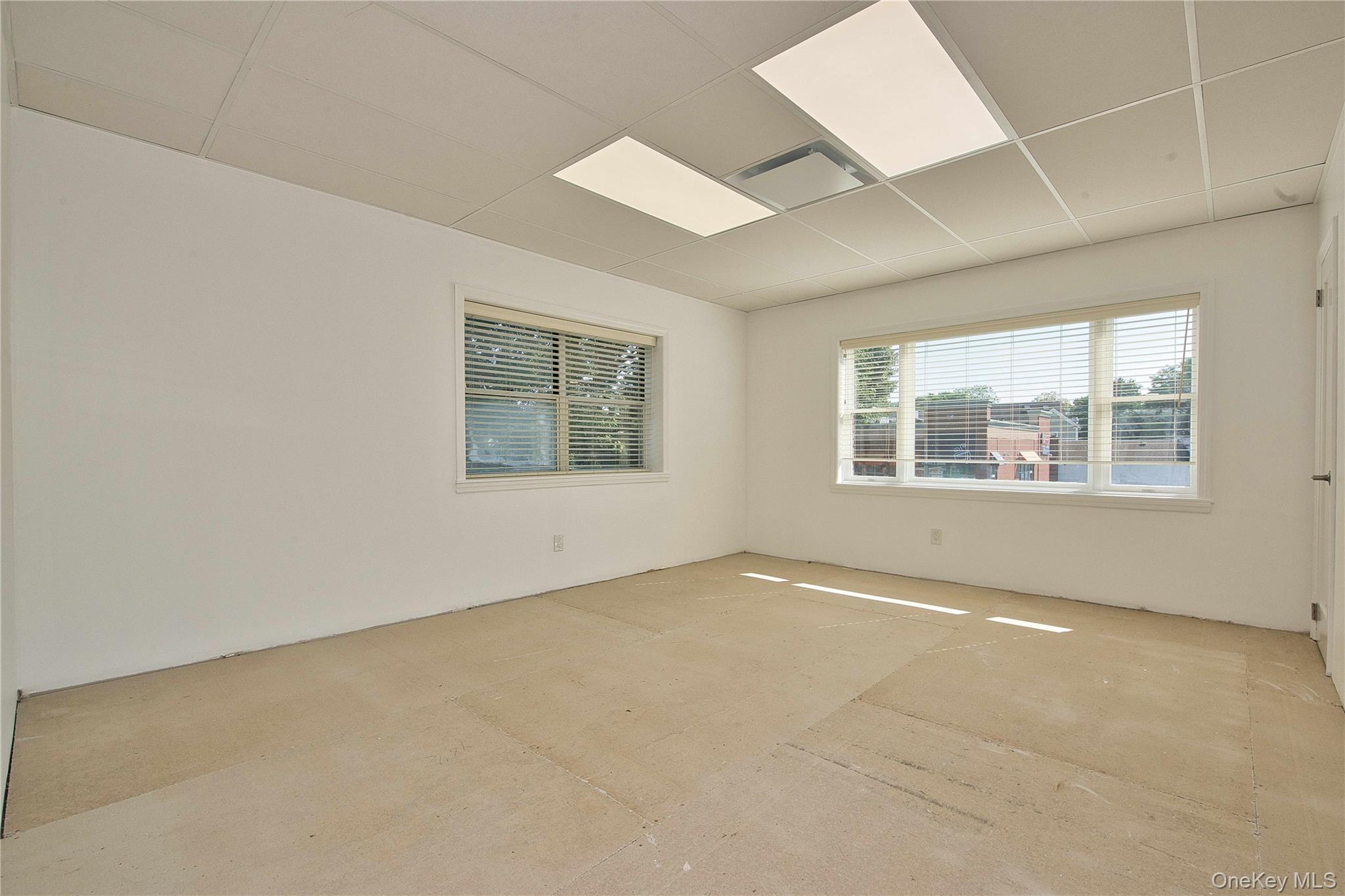 121 Pulaski Road Kings Park Kings Park, NY 11754