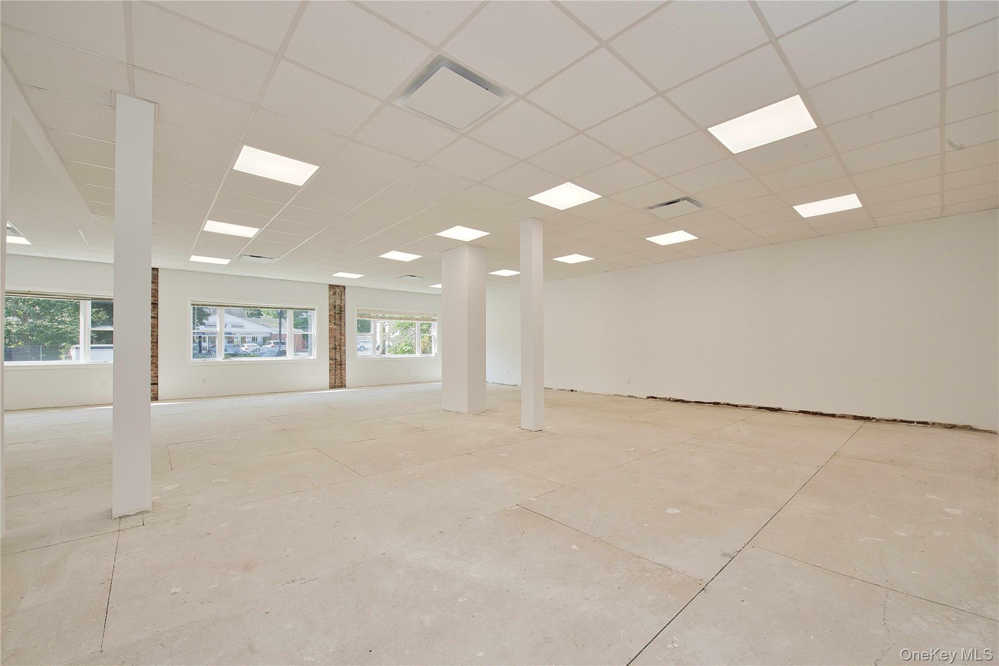 121 Pulaski Road Kings Park Kings Park, NY 11754