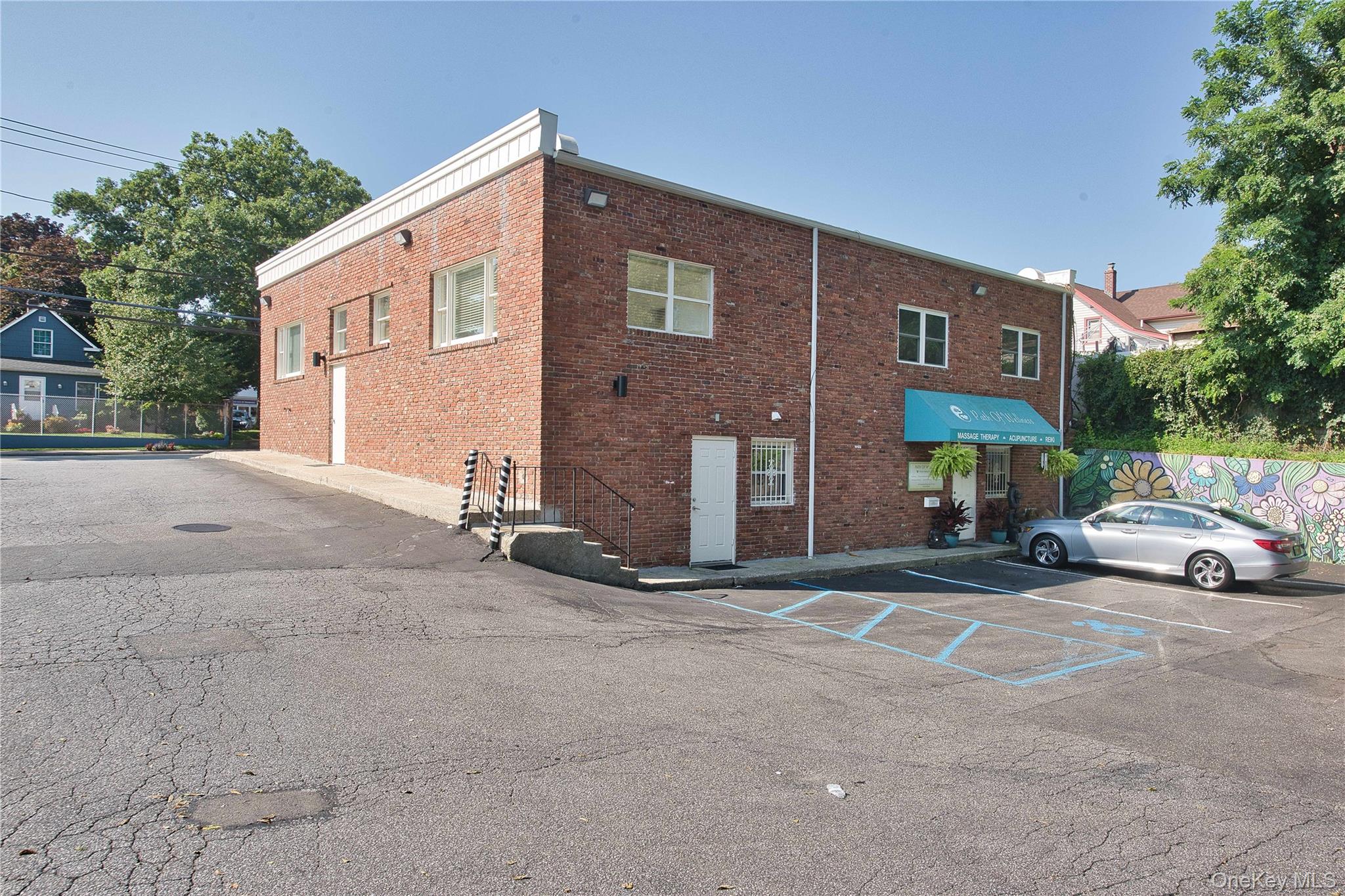 121 Pulaski Road Kings Park Kings Park, NY 11754