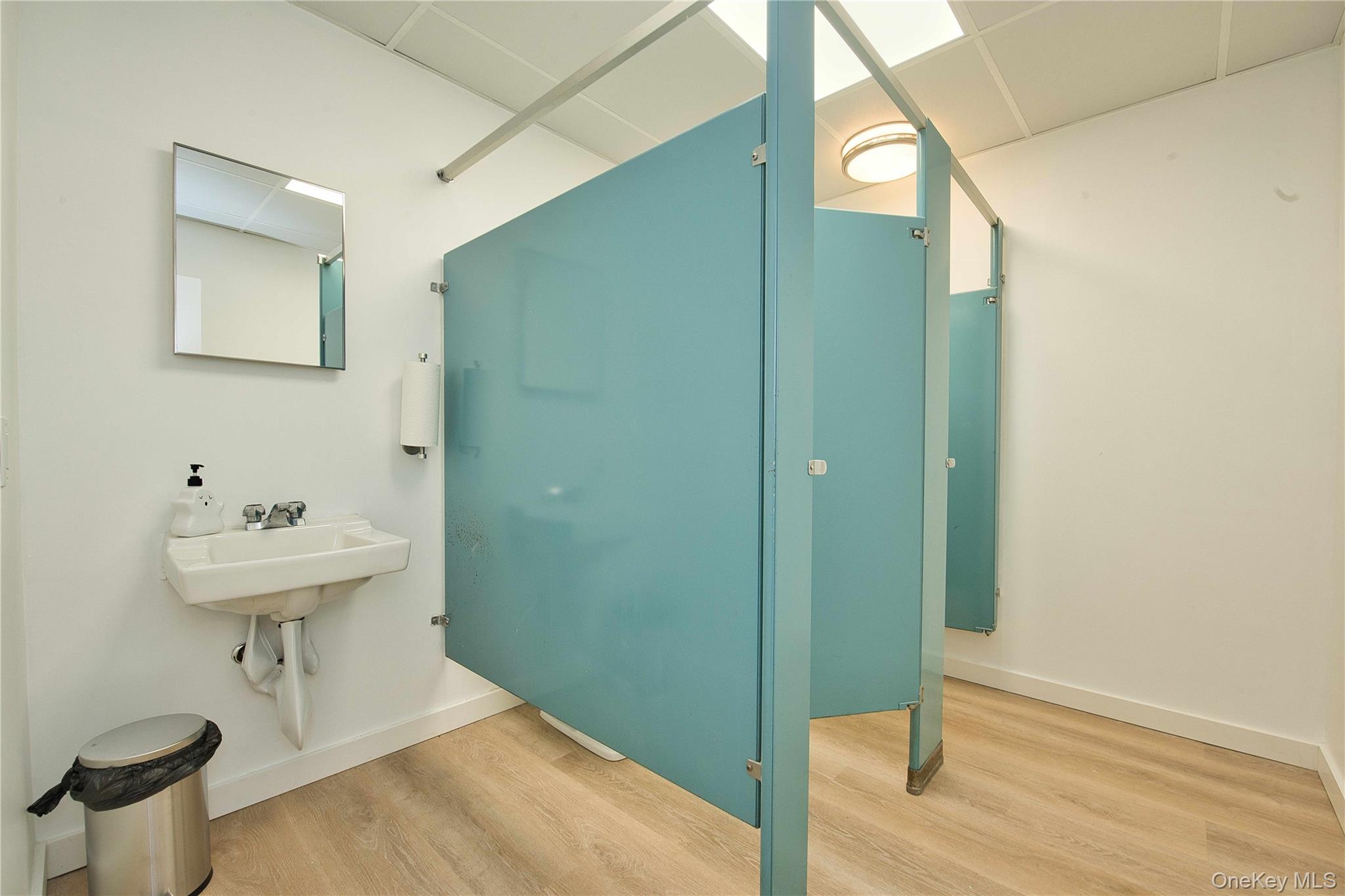 121 Pulaski Road Kings Park Kings Park, NY 11754