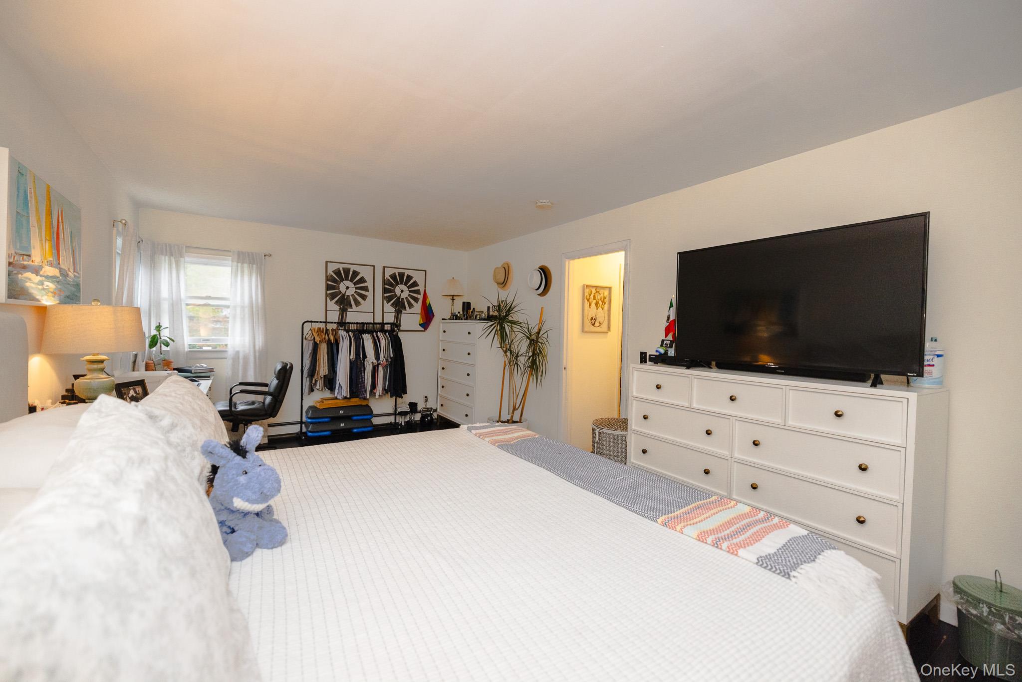 94 Kings Drive Riverhead Riverhead, NY 11901