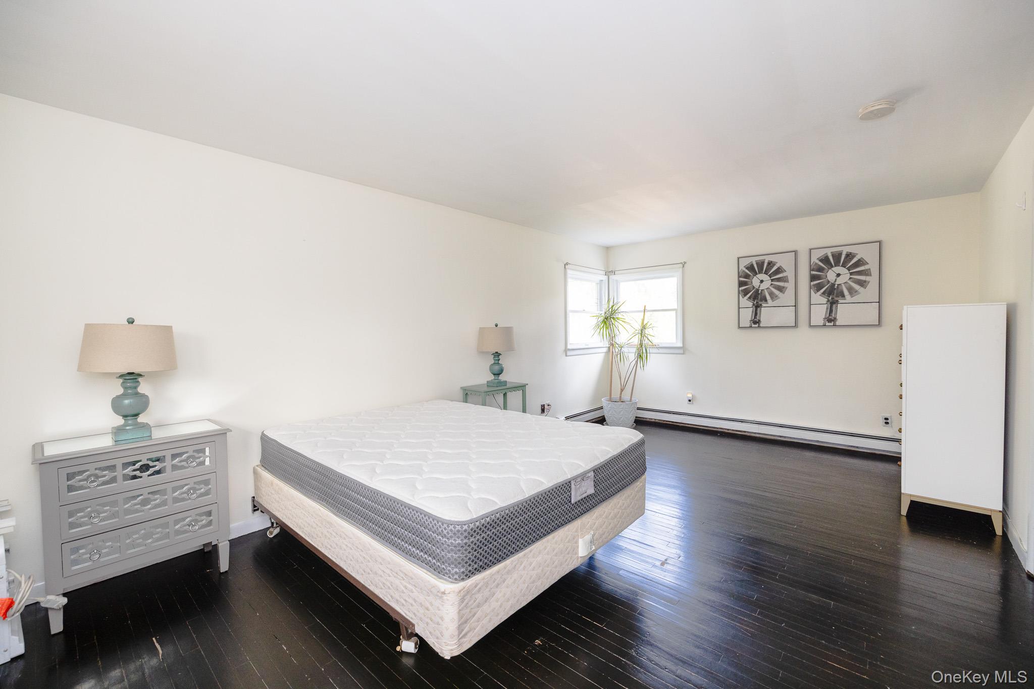 94 Kings Drive Riverhead Riverhead, NY 11901