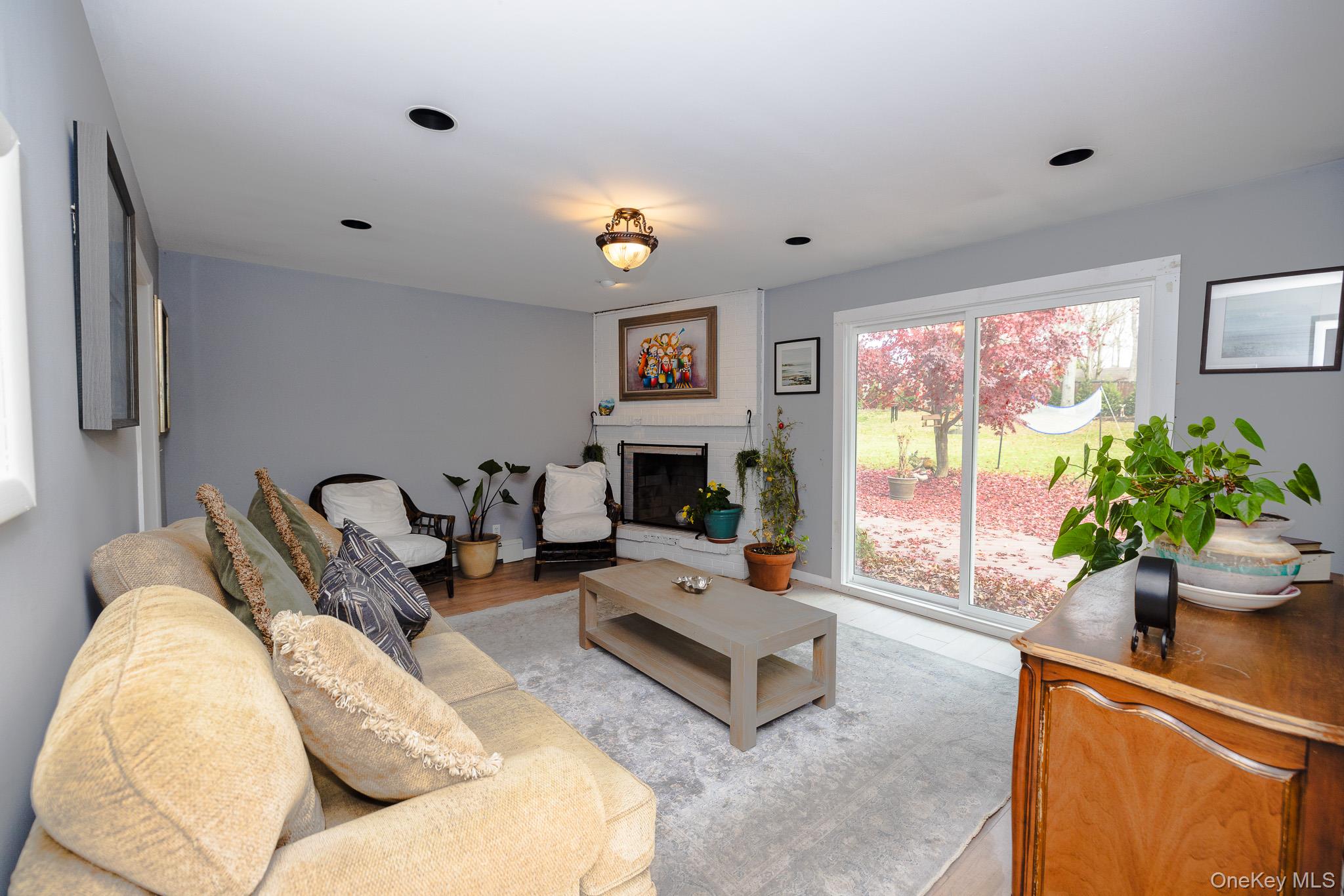 94 Kings Drive Riverhead Riverhead, NY 11901