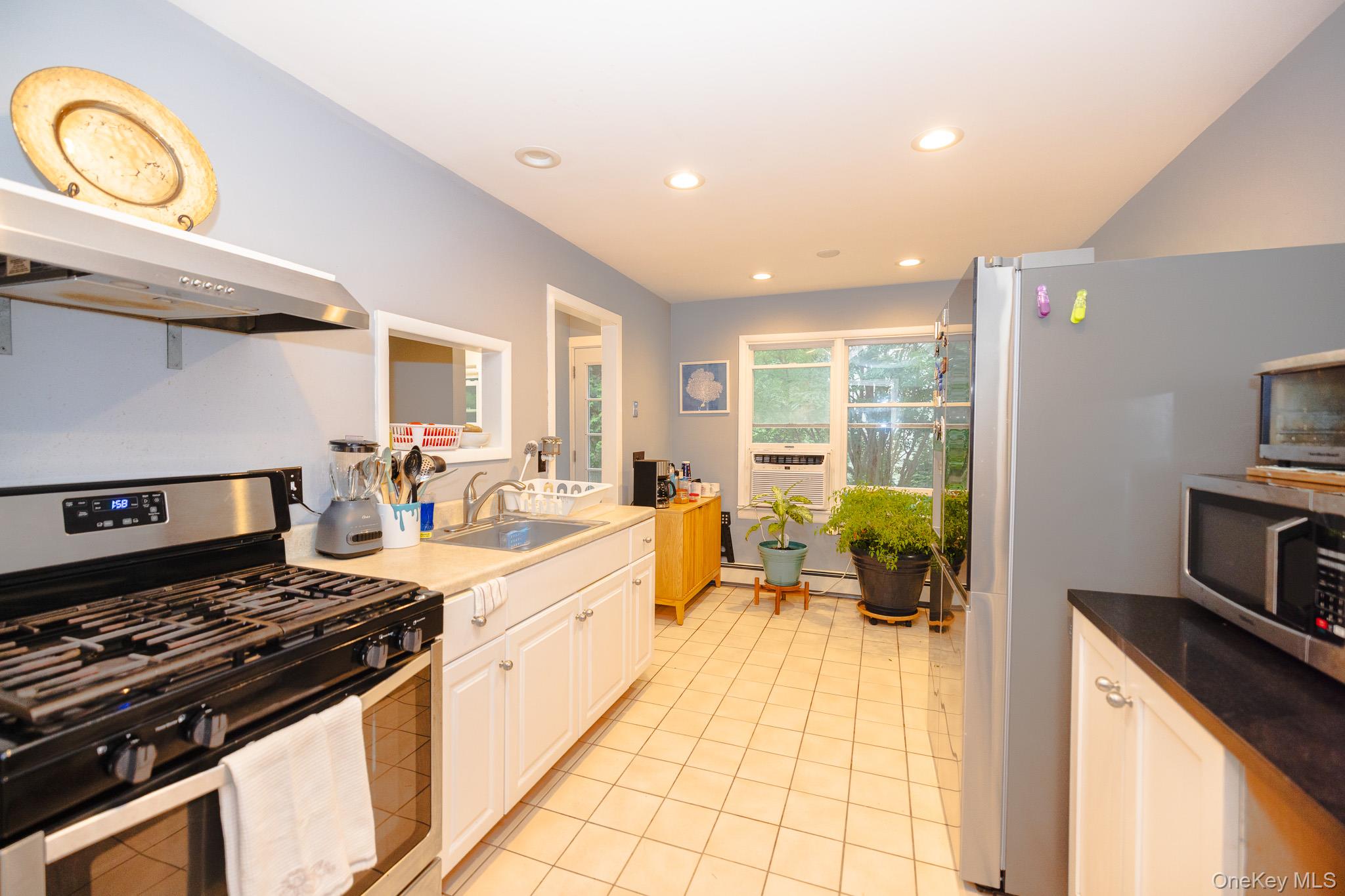 94 Kings Drive Riverhead Riverhead, NY 11901