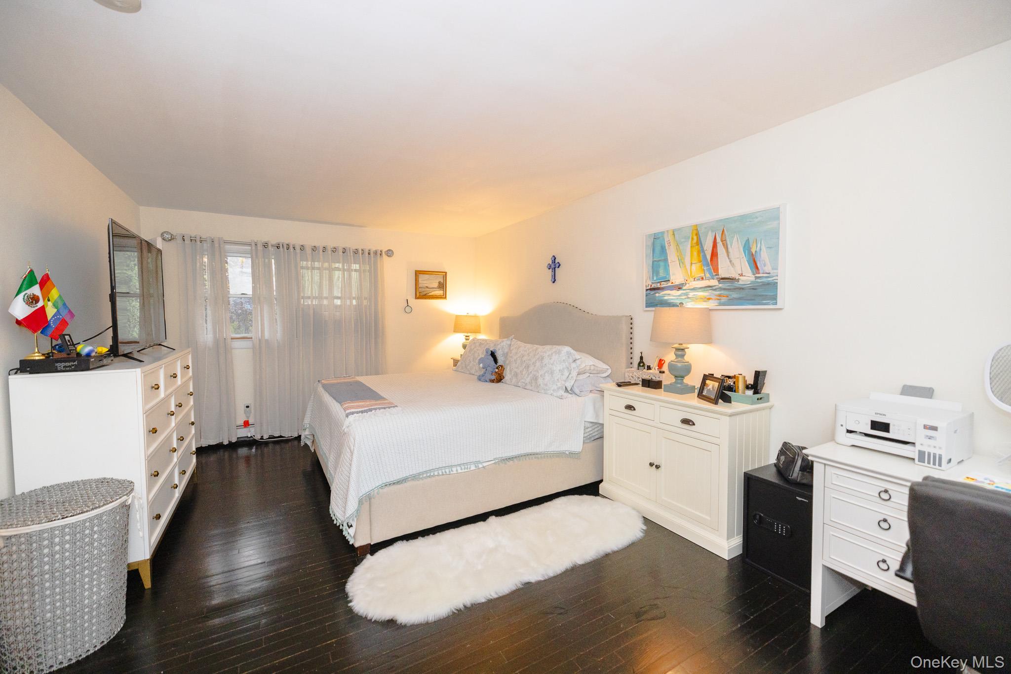 94 Kings Drive Riverhead Riverhead, NY 11901