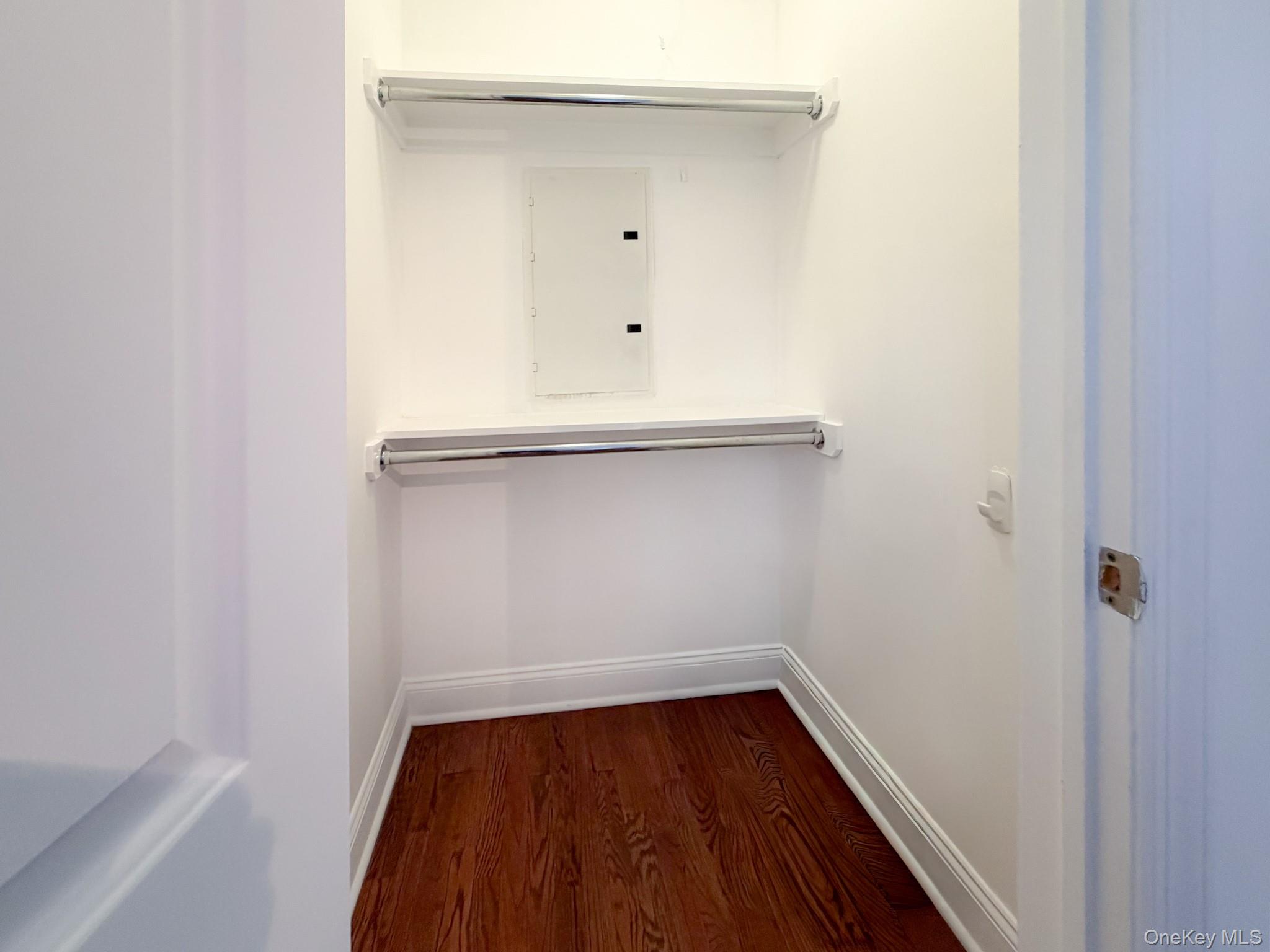 183 Beach 100th Street 6-B Rockaway Park Rockaway Park, NY 11694