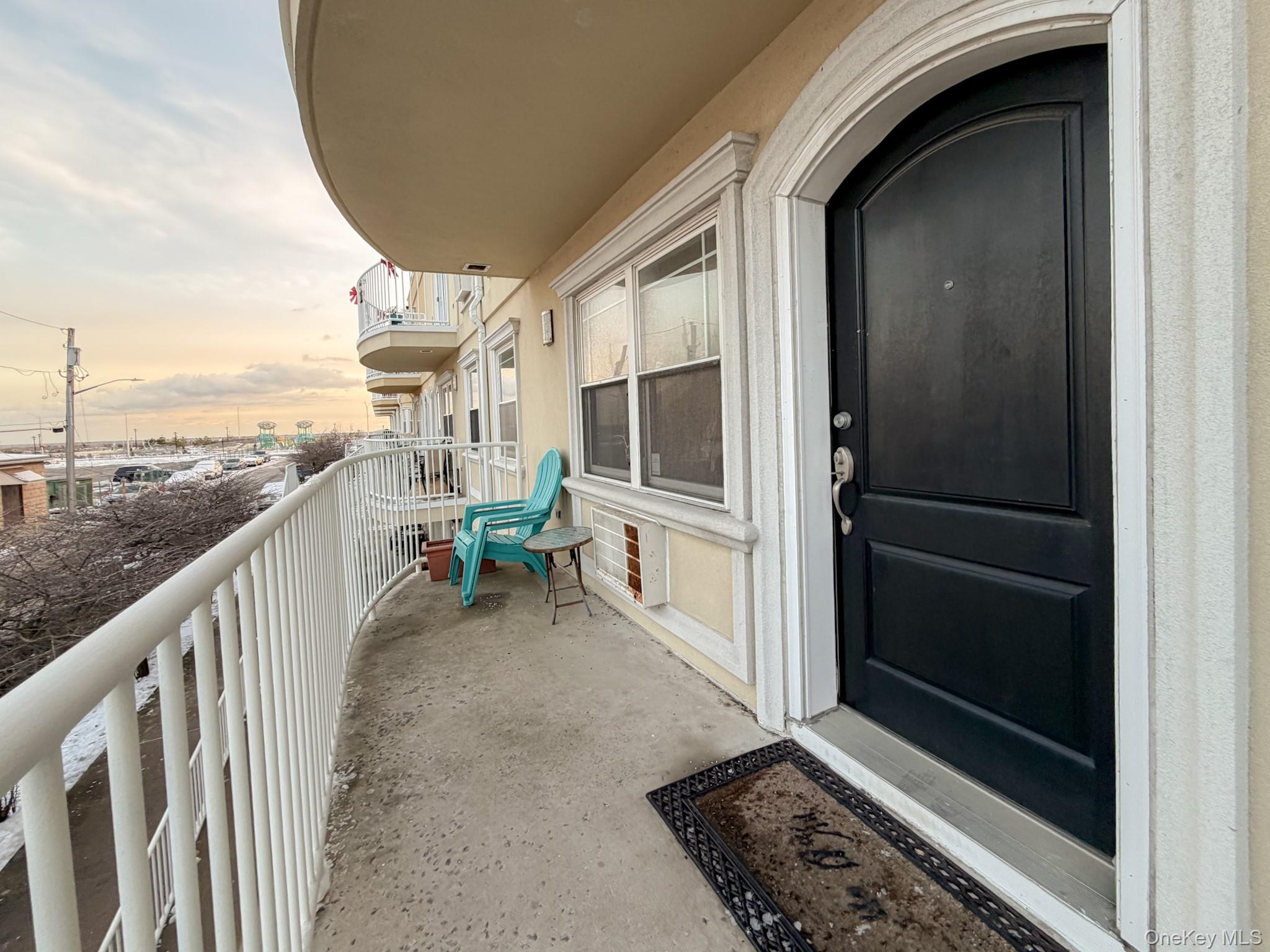 183 Beach 100th Street 6-B Rockaway Park Rockaway Park, NY 11694