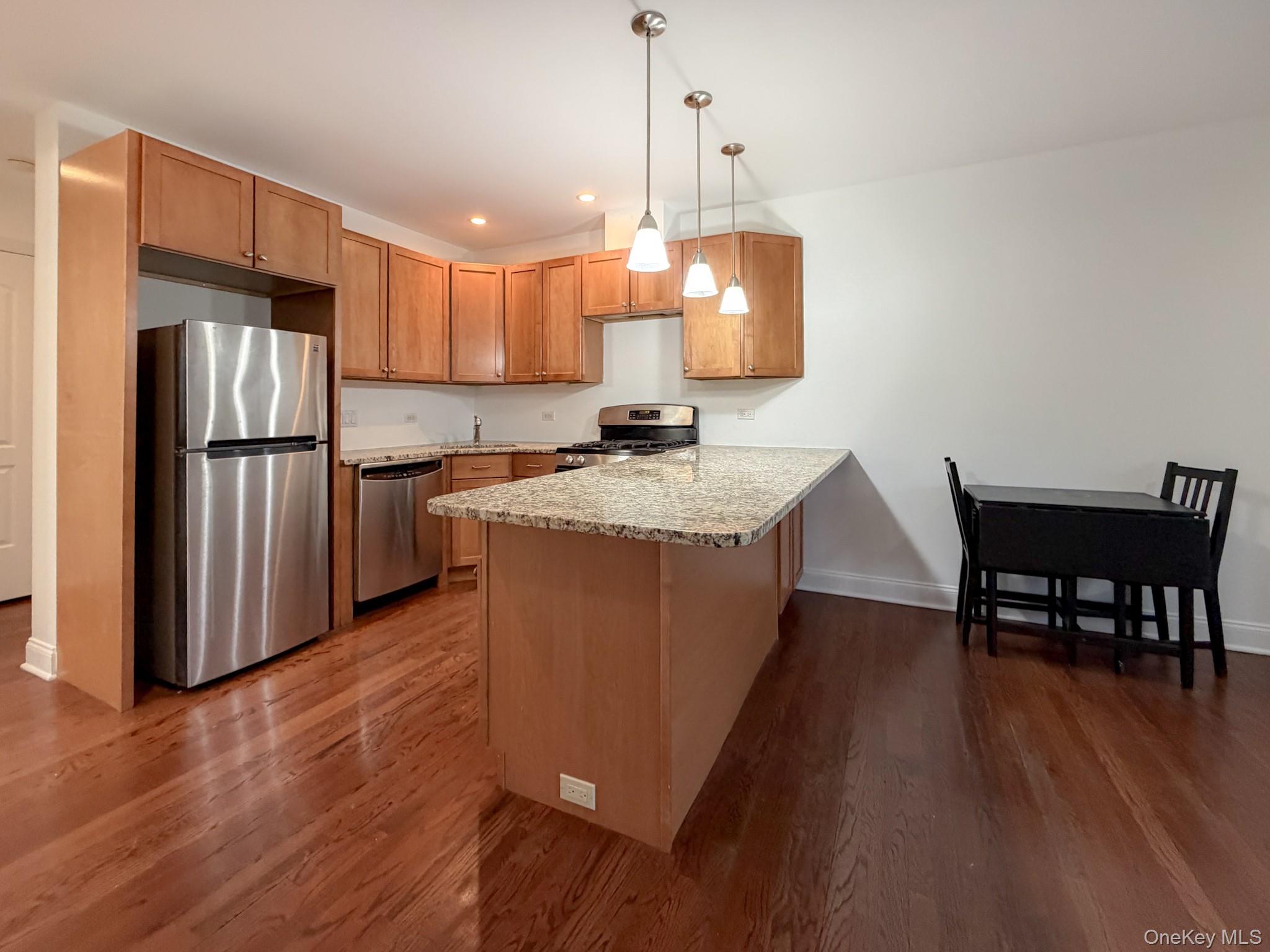 183 Beach 100th Street 6-B Rockaway Park Rockaway Park, NY 11694