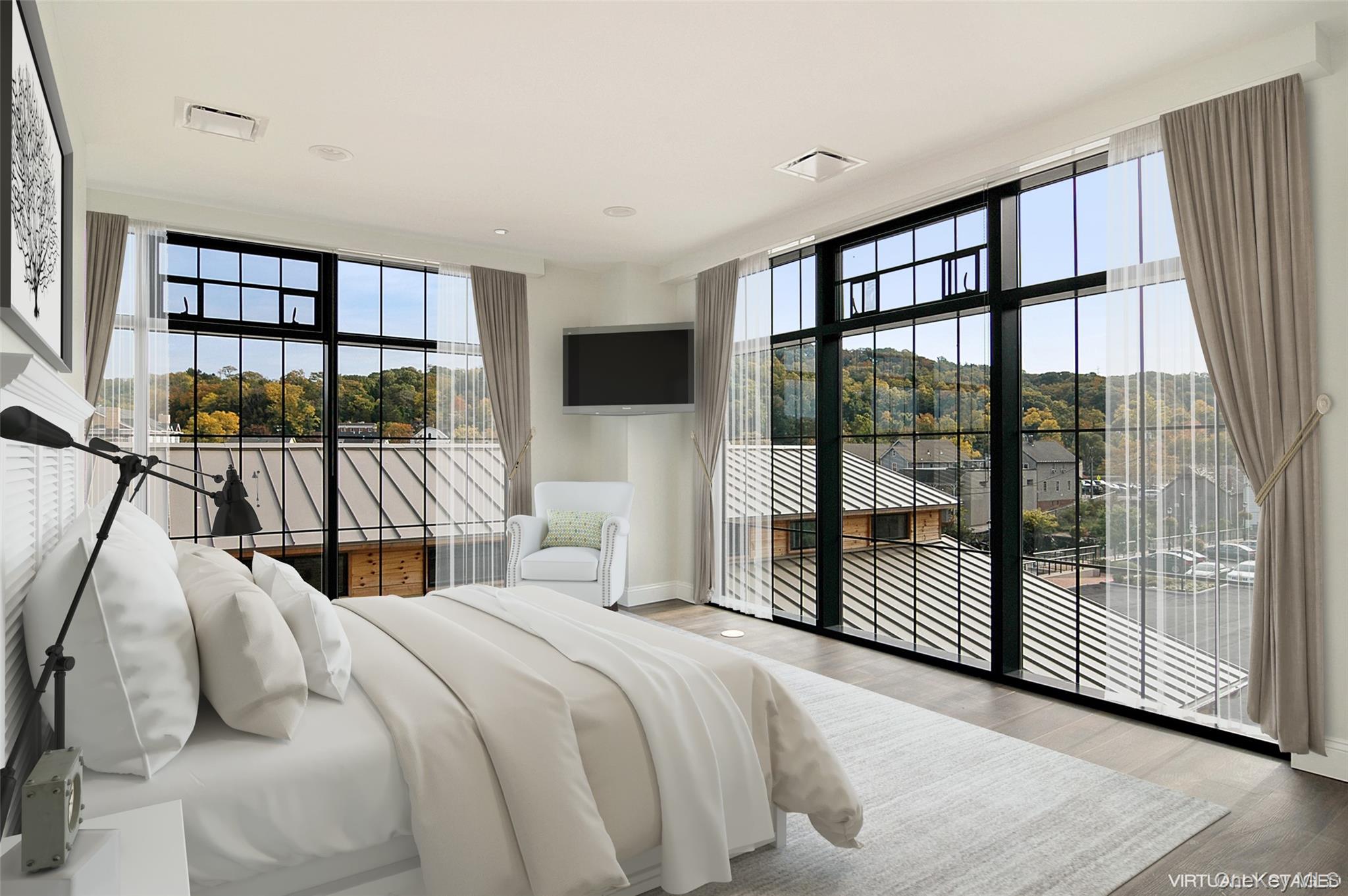 21 Lumber Road 3-B Roslyn Roslyn, NY 11576