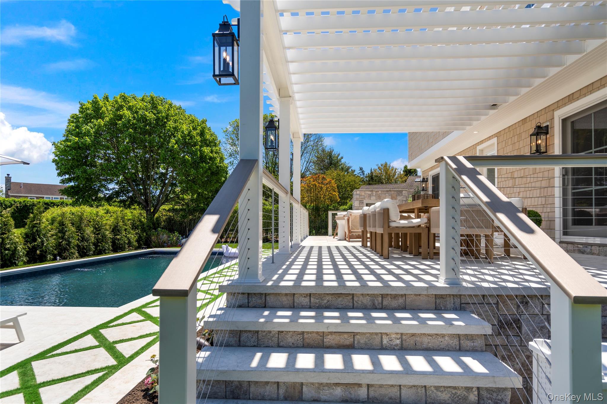 4 Carriage Lane Southampton Southampton, NY 11968