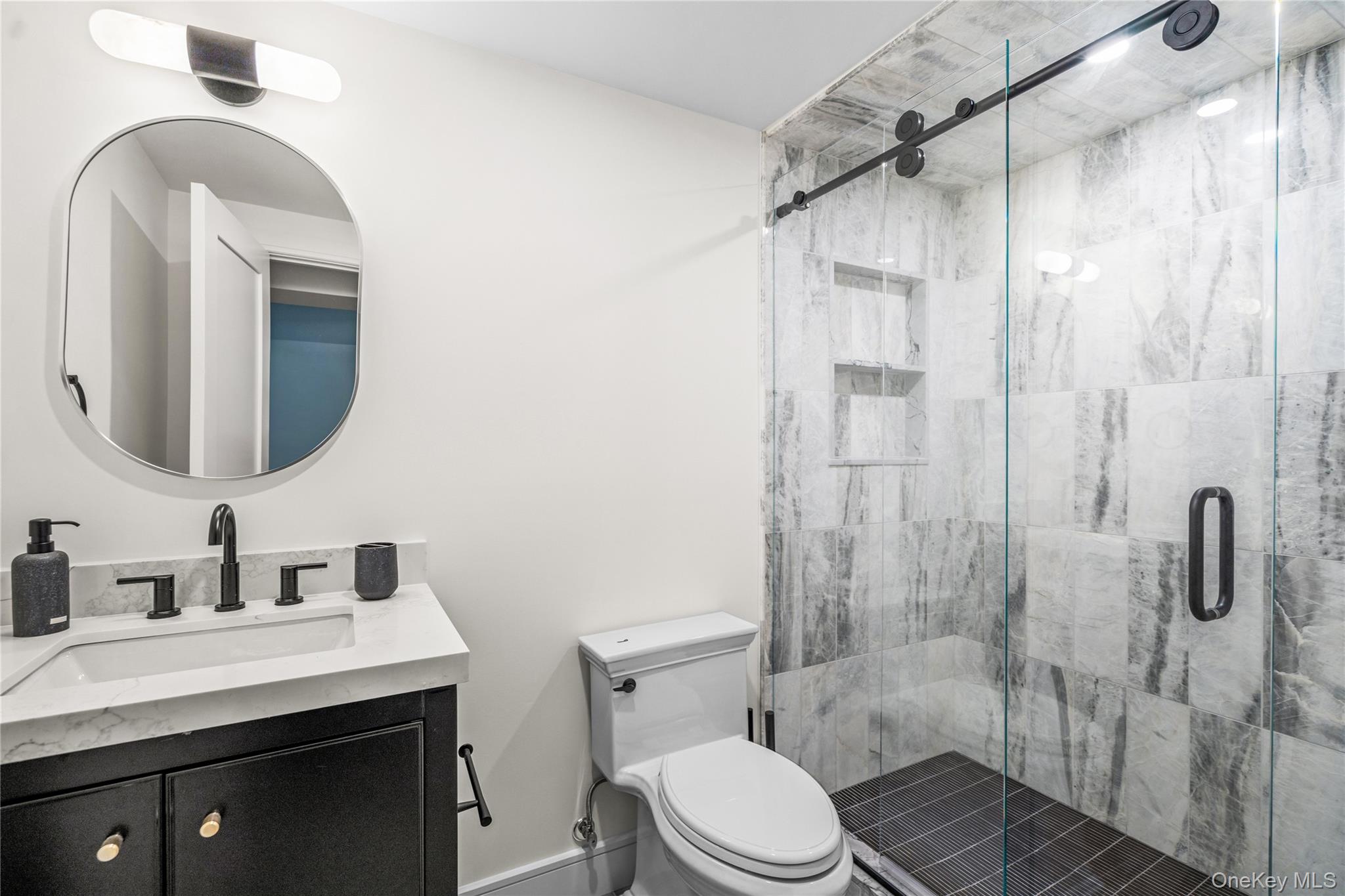 4 Carriage Lane Southampton Southampton, NY 11968