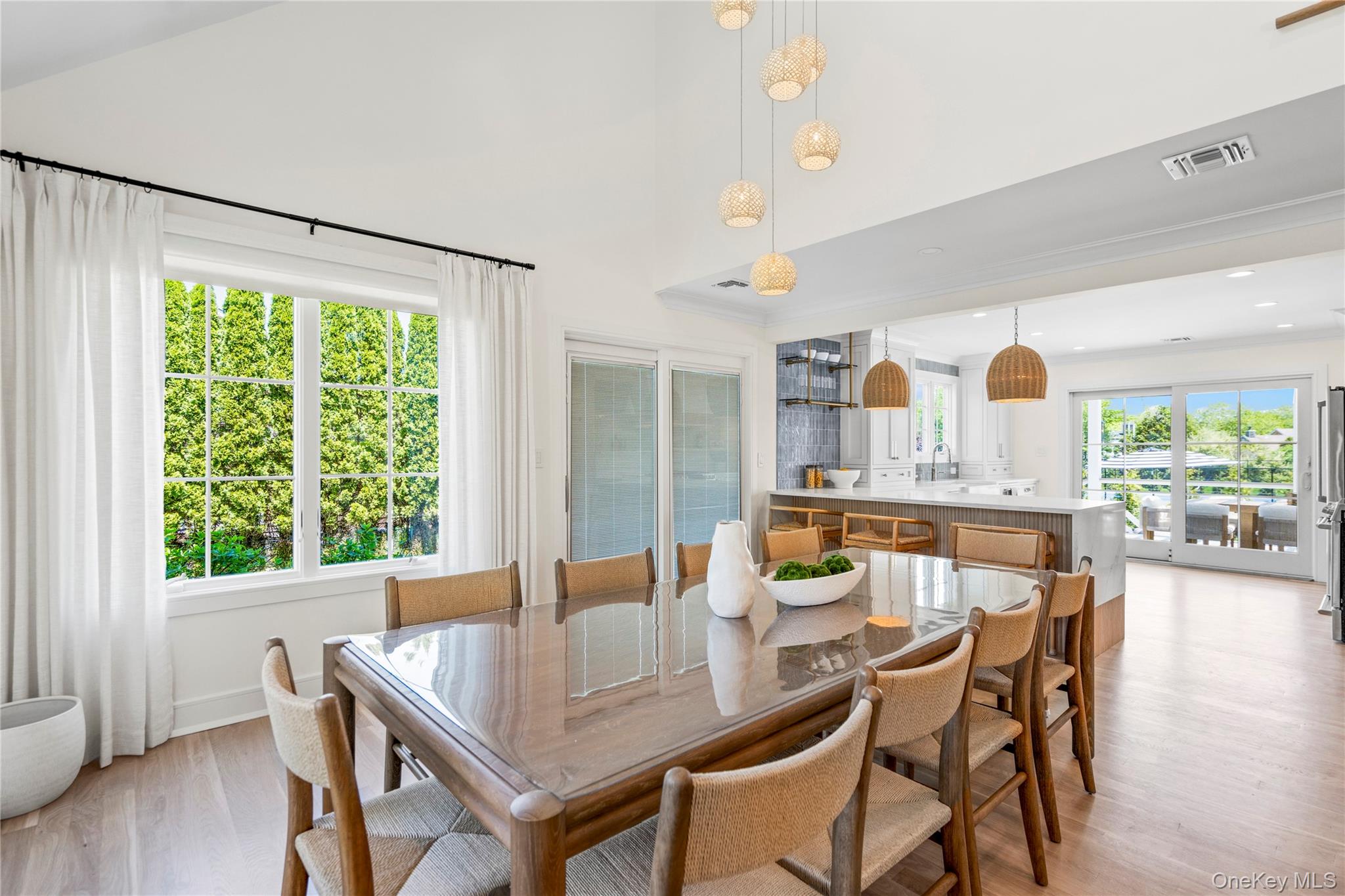 4 Carriage Lane Southampton Southampton, NY 11968