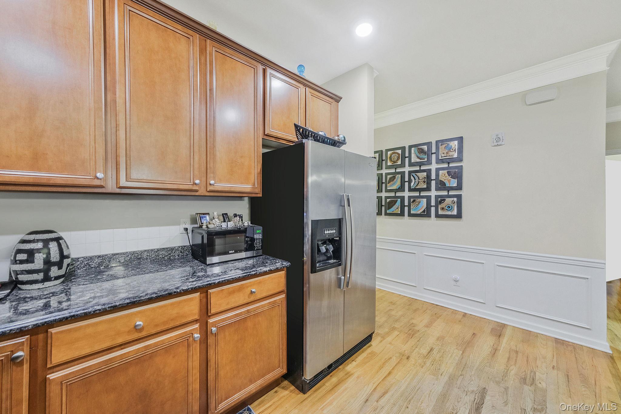 119 Wildwood Circle Holtsville Holtsville, NY 11742