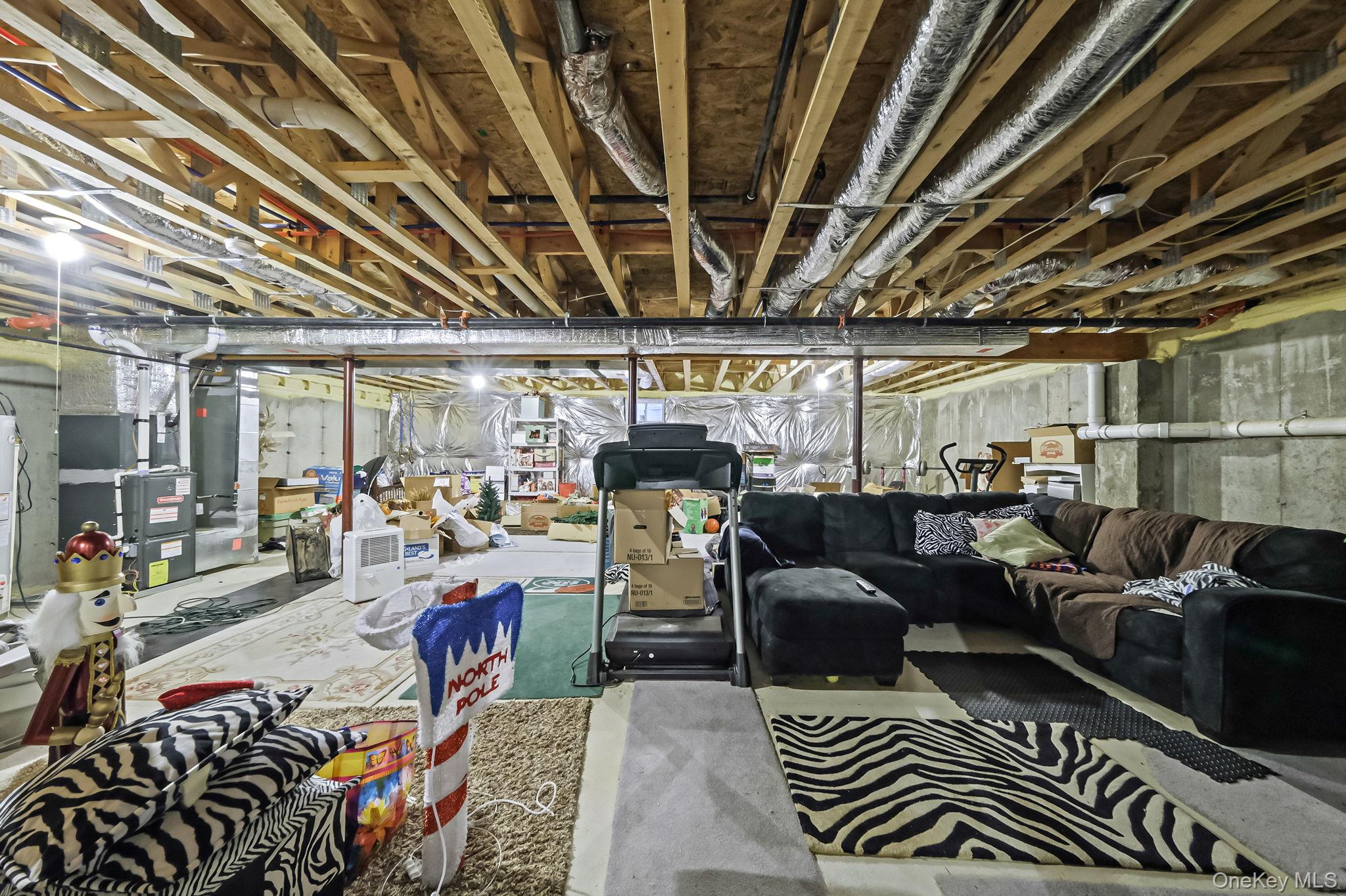 119 Wildwood Circle Holtsville Holtsville, NY 11742