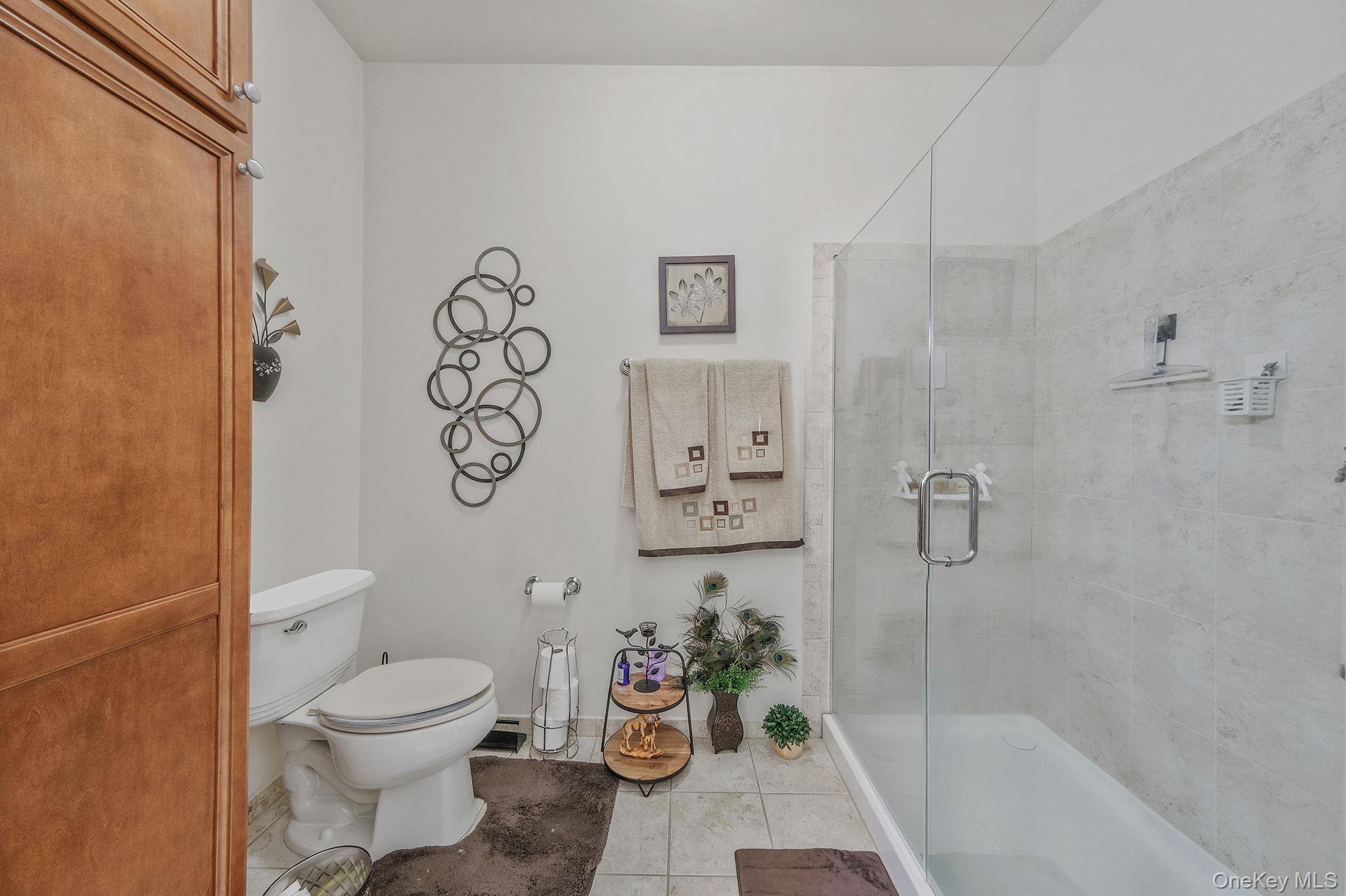 119 Wildwood Circle Holtsville Holtsville, NY 11742