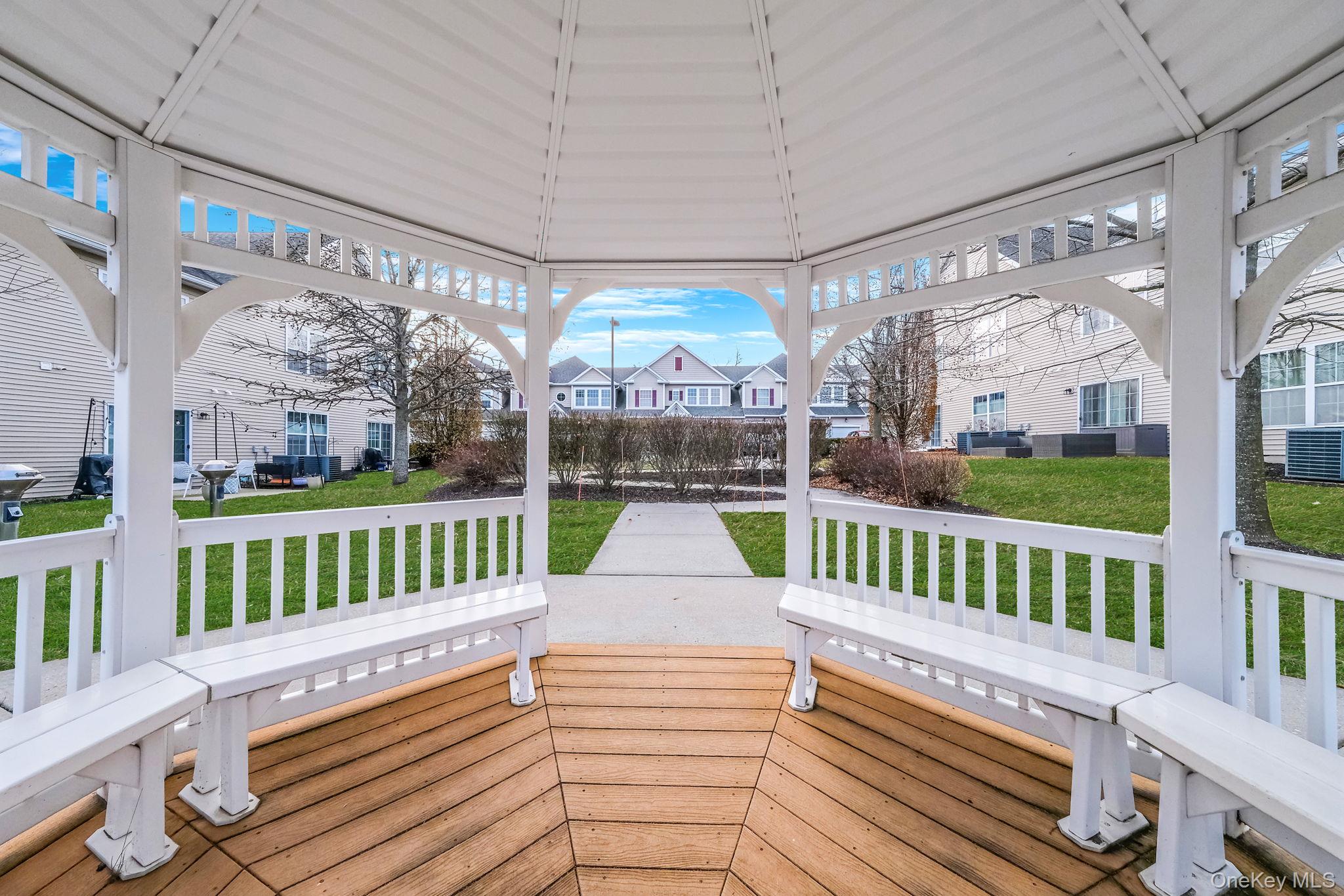 119 Wildwood Circle Holtsville Holtsville, NY 11742