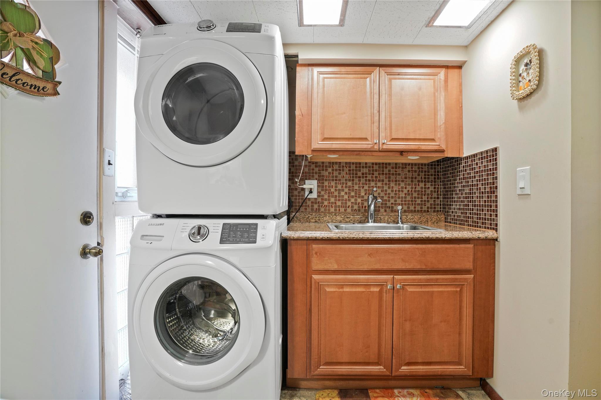 6161 79th Street Middle Village Middle Village, NY 11379