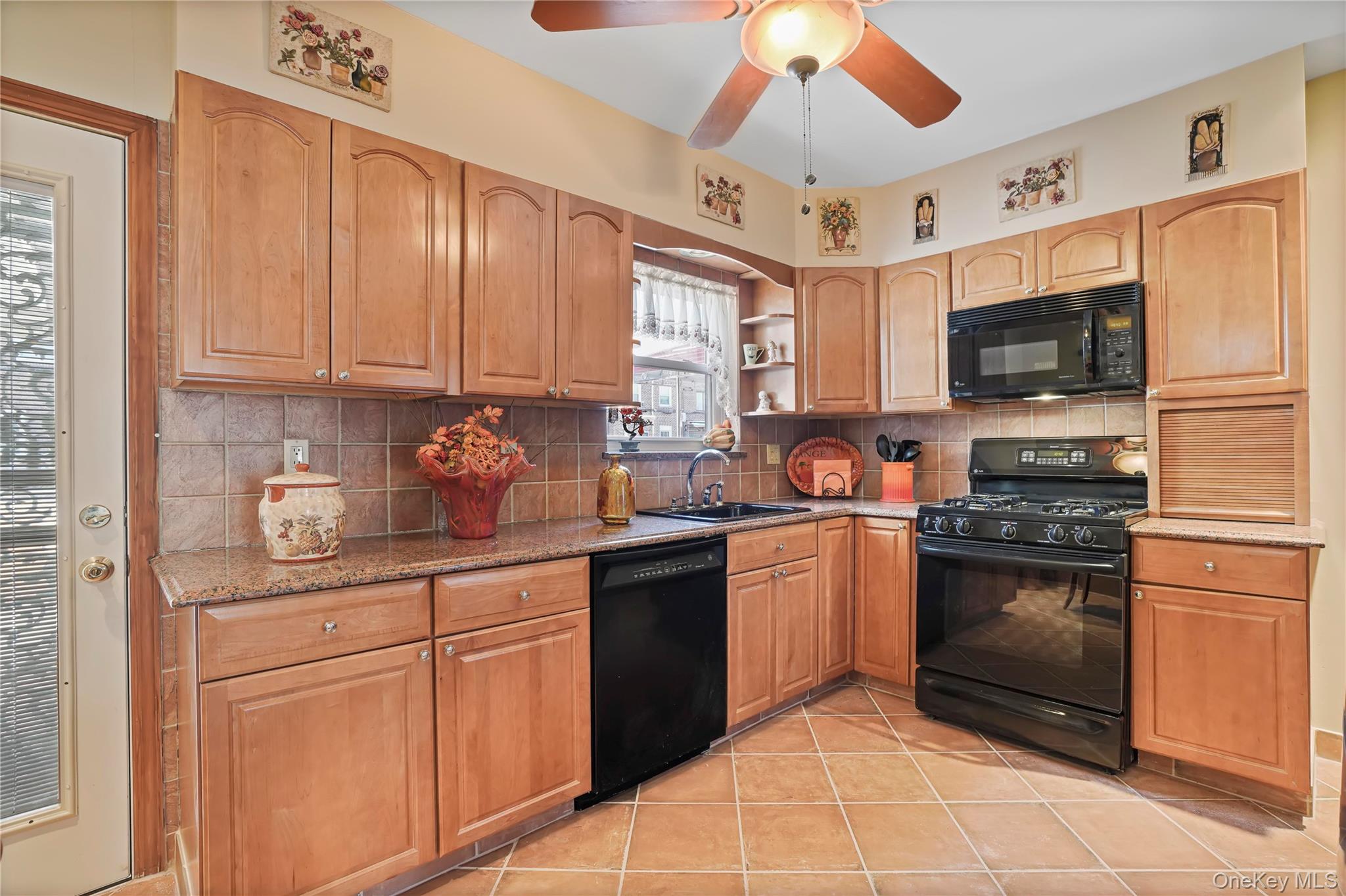 6161 79th Street Middle Village Middle Village, NY 11379