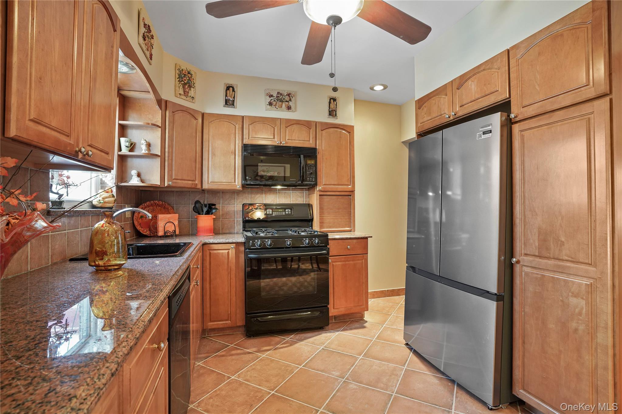 6161 79th Street Middle Village Middle Village, NY 11379