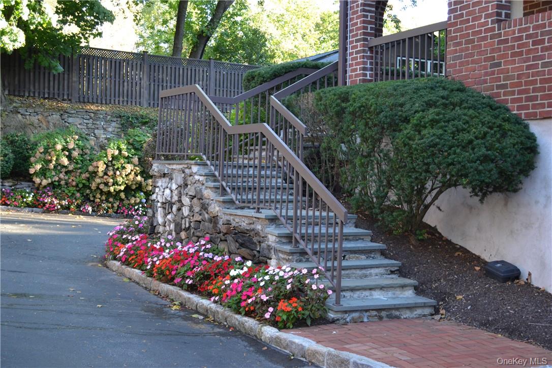 150 North Bedford Road 2-F Chappaqua Chappaqua, NY 10514