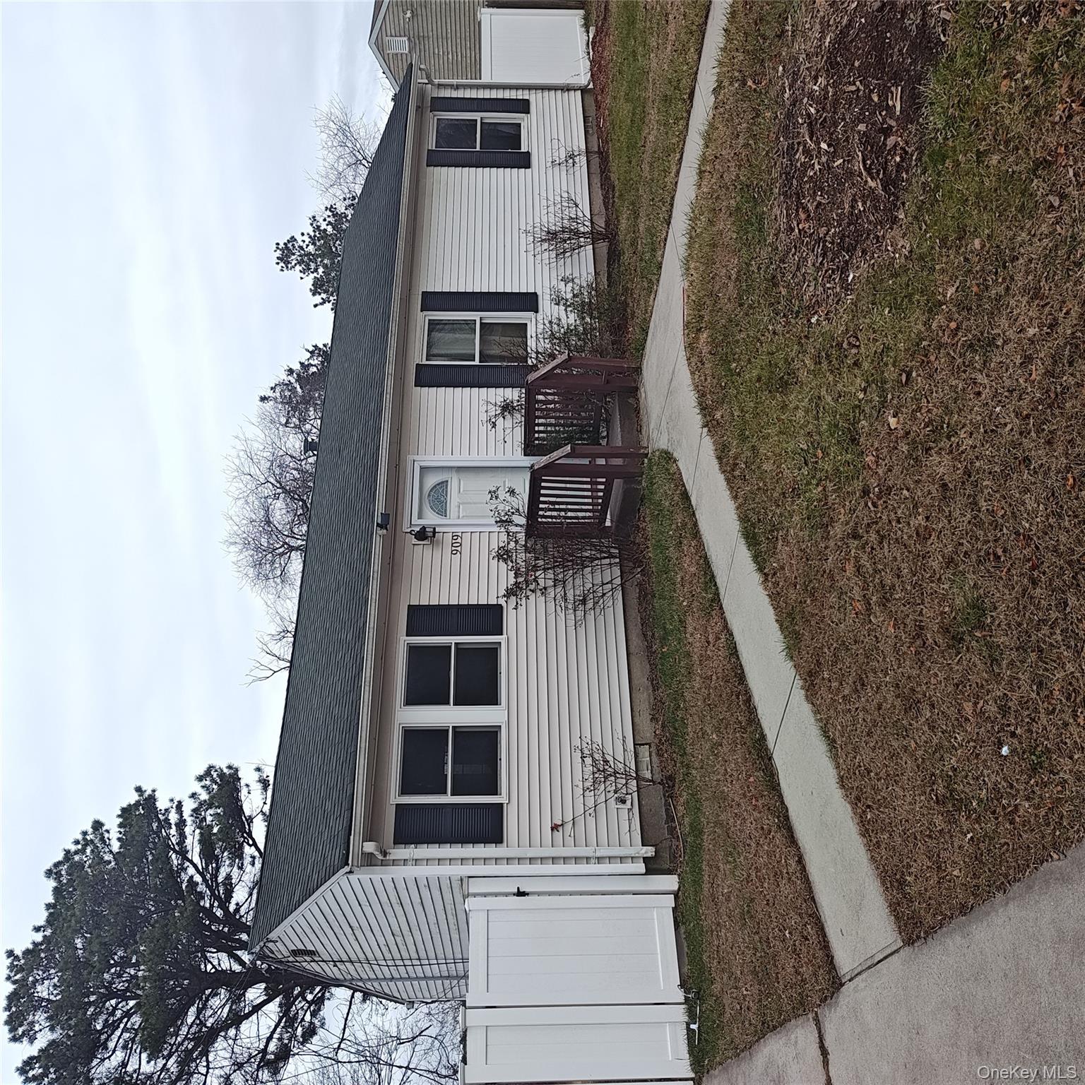 909 Provost Avenue Bellport Bellport, NY 11713