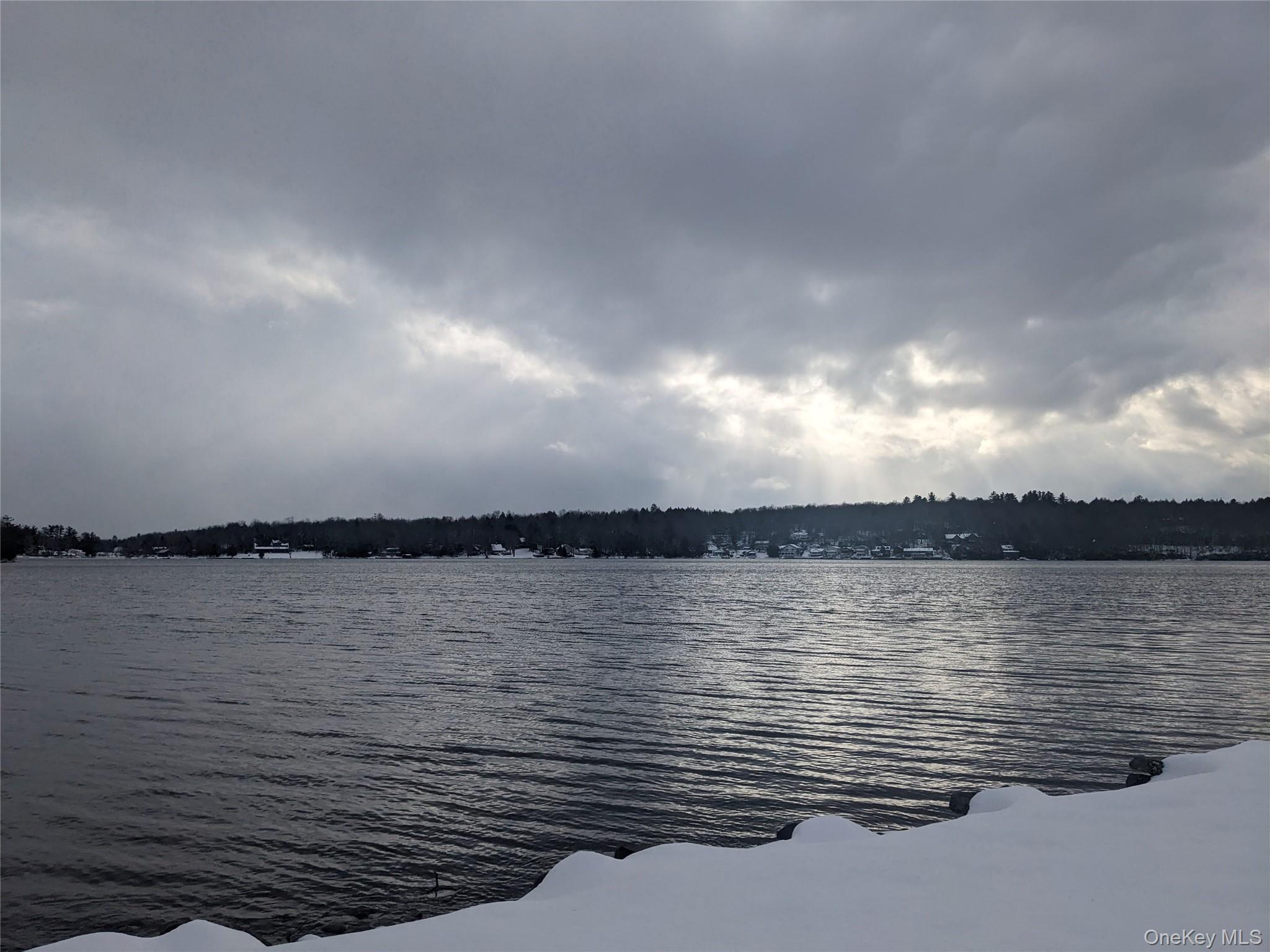 4030 West Shore Drive Out of NYC Kauneonga Lake, NY 12749