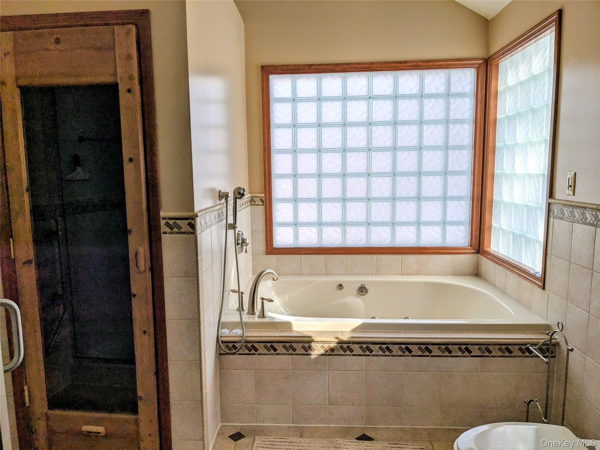 4030 West Shore Drive Out of NYC Kauneonga Lake, NY 12749