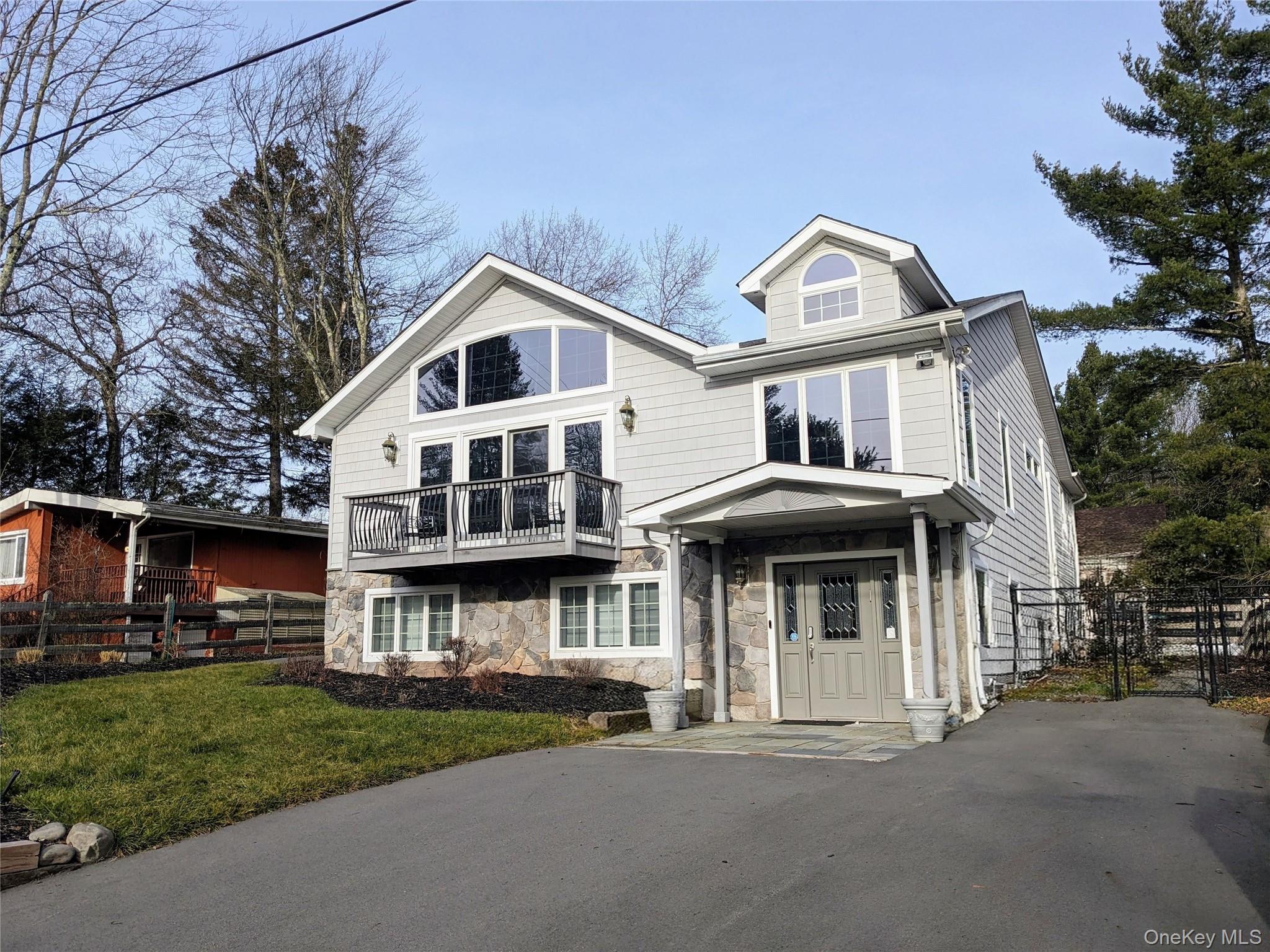 4030 West Shore Drive Out of NYC Kauneonga Lake, NY 12749