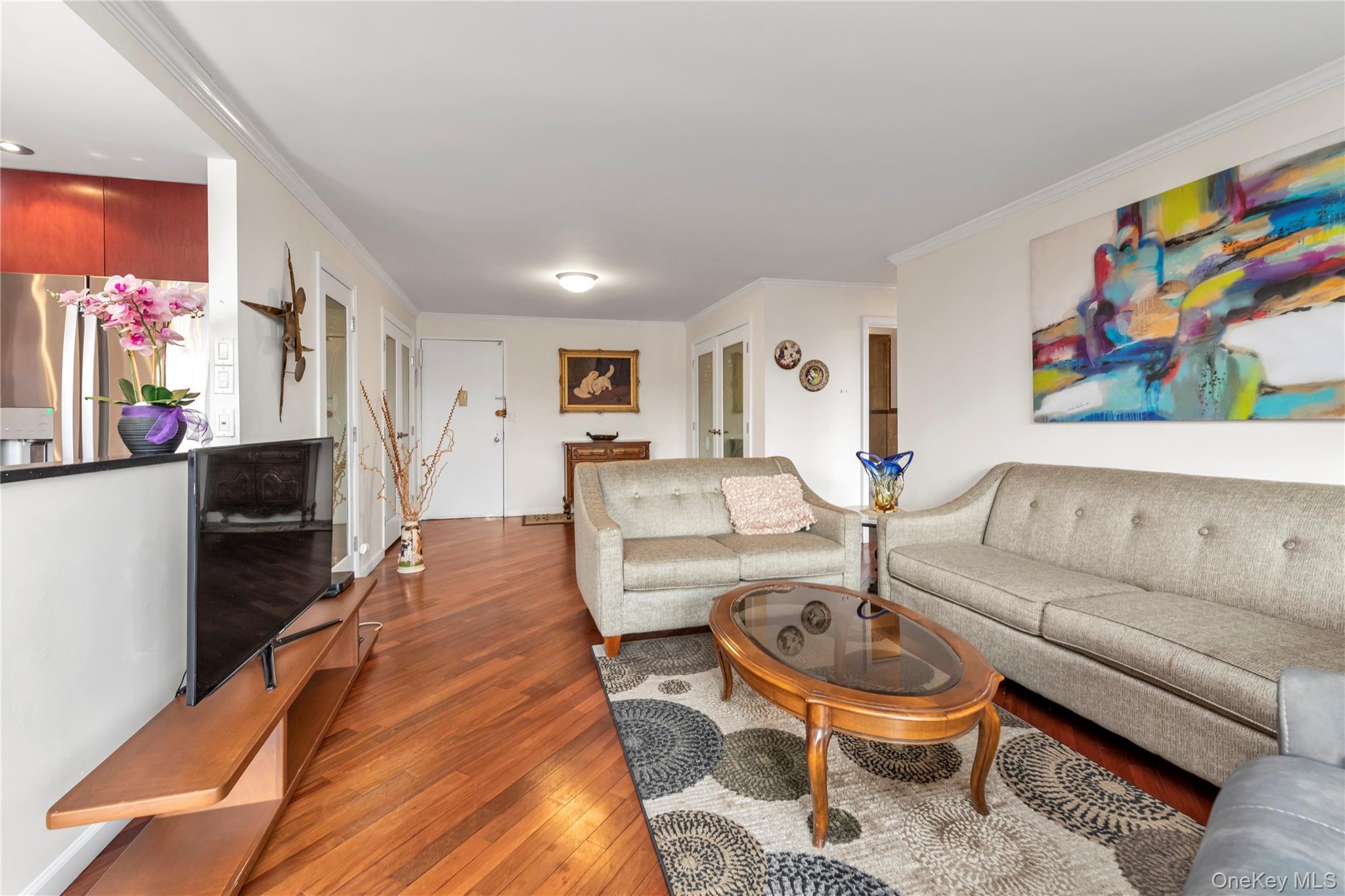 1 Bay Club Drive 4-R Bayside Bayside, NY 11360