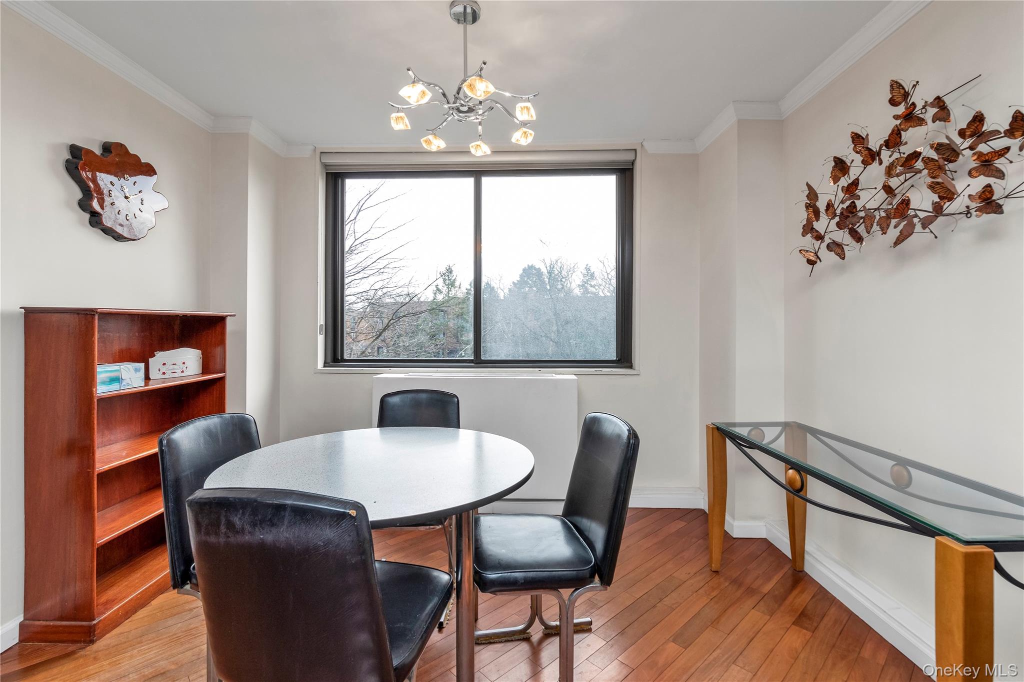 1 Bay Club Drive 4-R Bayside Bayside, NY 11360