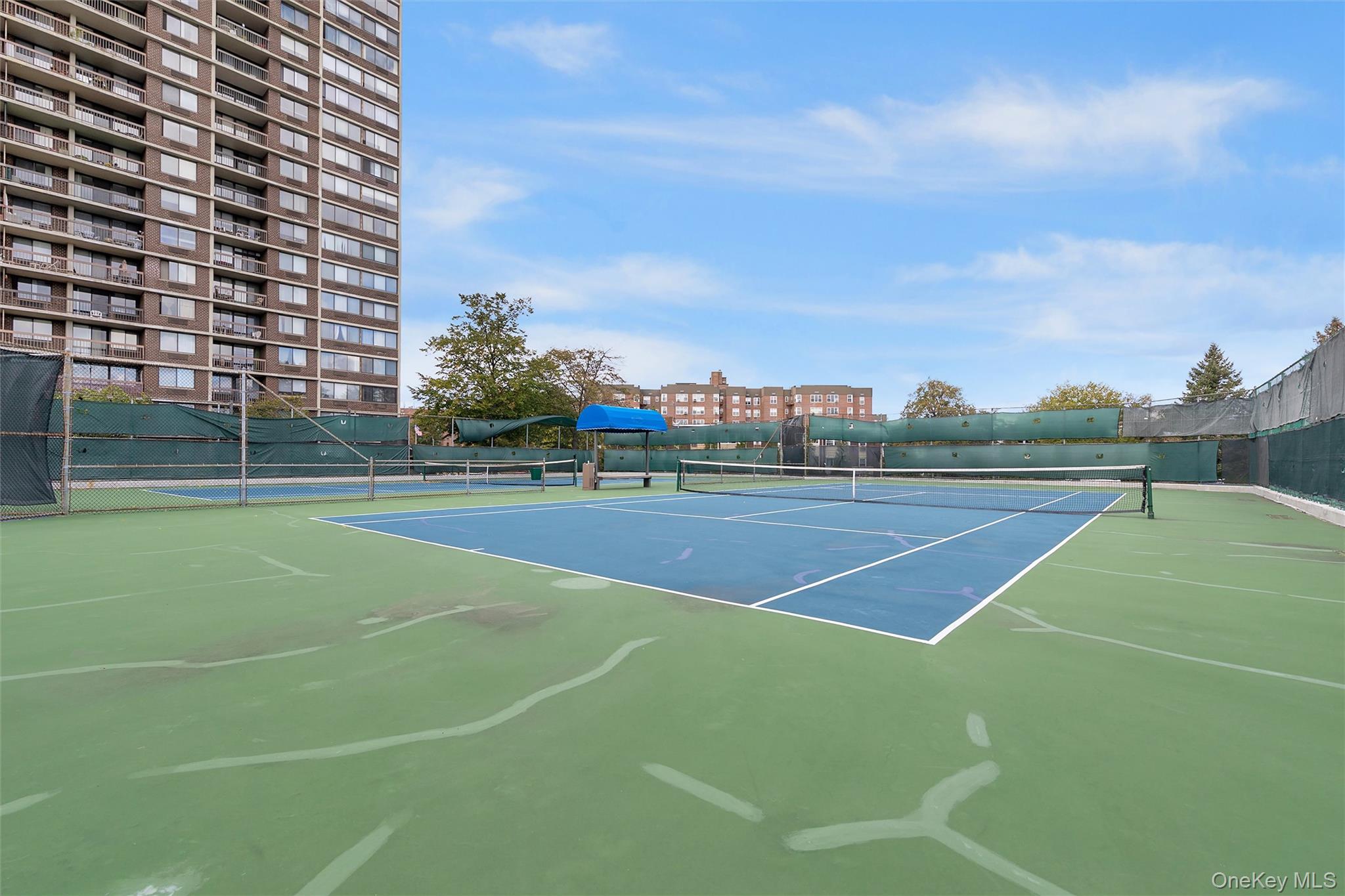 1 Bay Club Drive 4-R Bayside Bayside, NY 11360