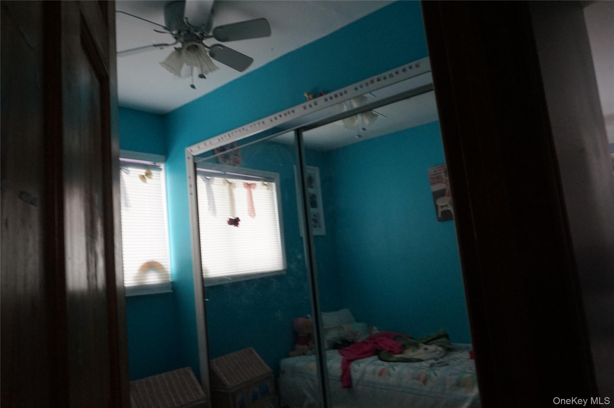 1678 N Thompson Divide Bay Shore Bay Shore, NY 11706