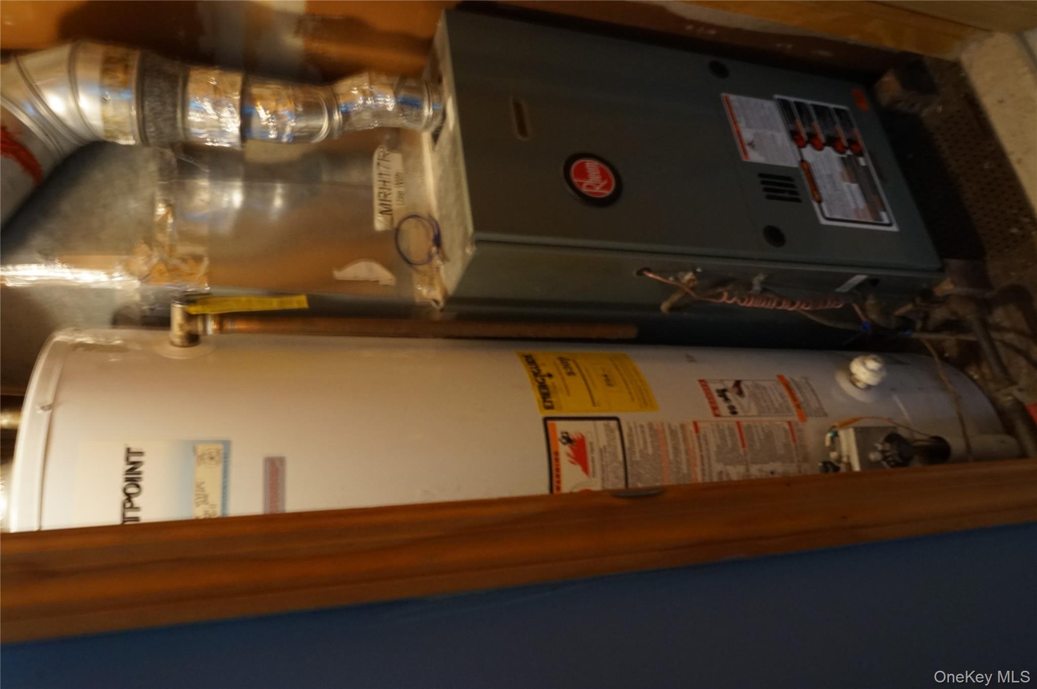 1678 N Thompson Divide Bay Shore Bay Shore, NY 11706