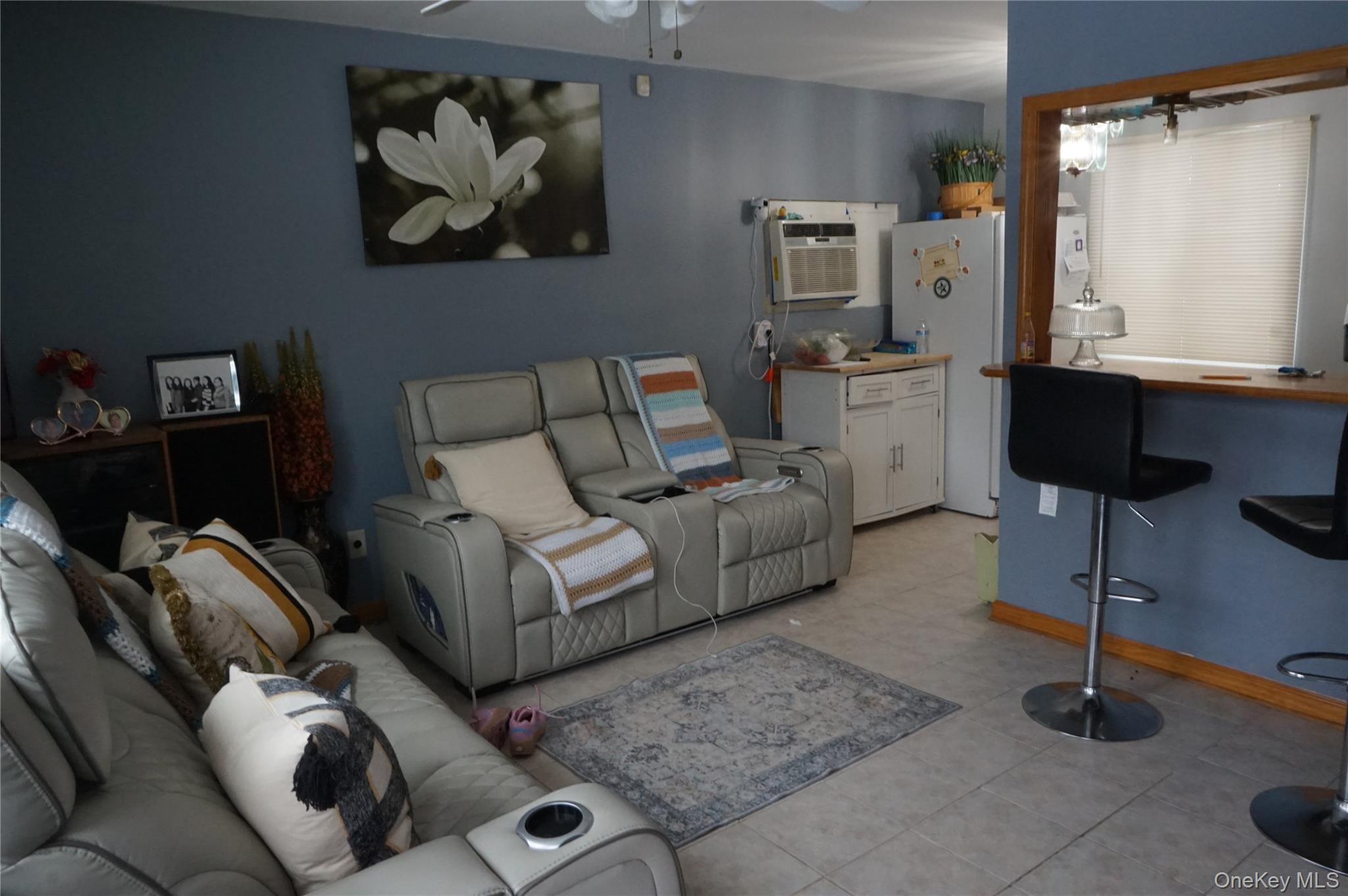 1678 N Thompson Divide Bay Shore Bay Shore, NY 11706