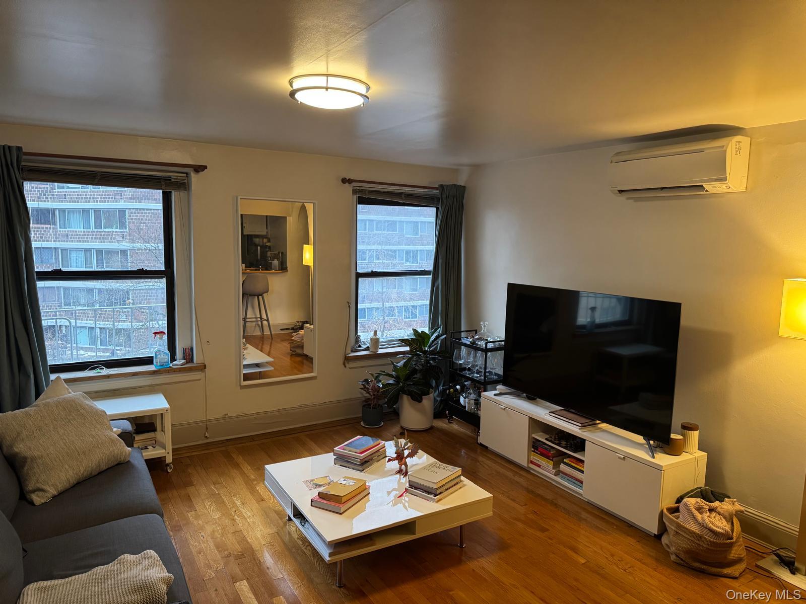 240 East 24th Street 3-F New York , NY 10010